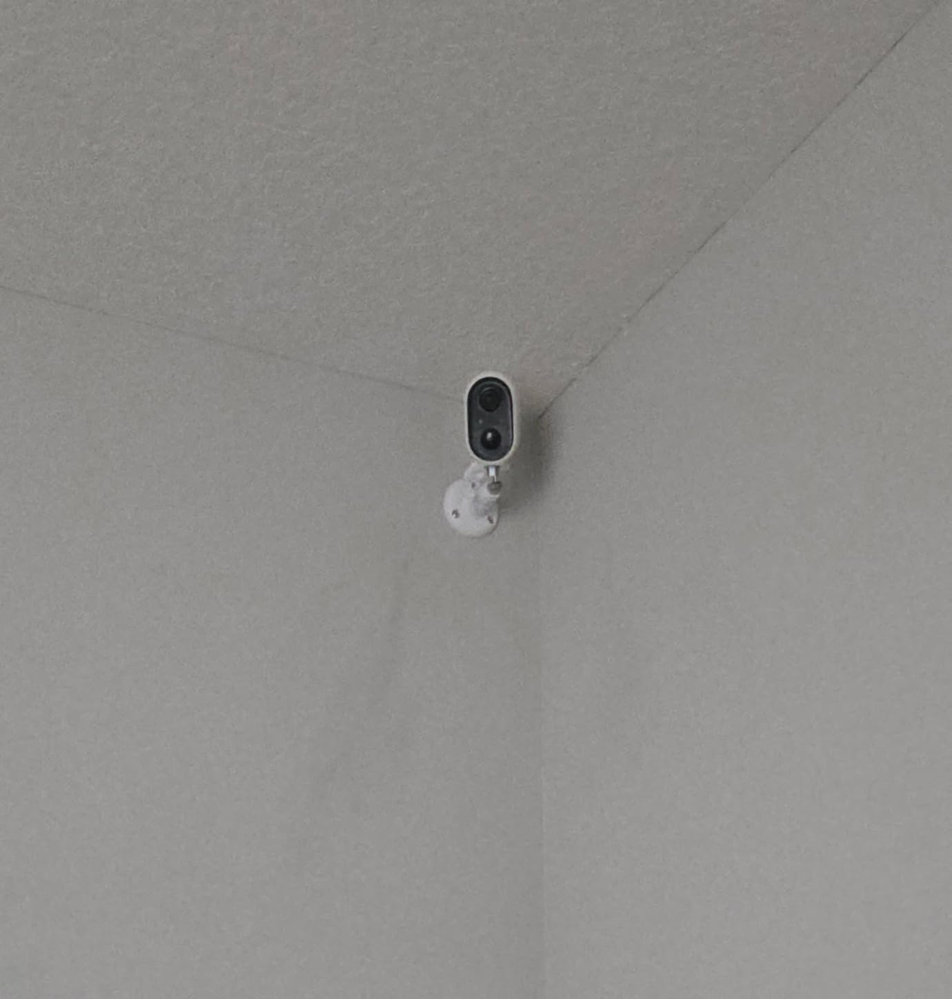 Sense-U Battery Baby Monitor Smart Security Camera, Indoor/Outdoor Use, AI Breathing Detection, 1080p Video Monitor, Weatherproof Wireless Camera, 2-Way Audio, No Monthly Fee - Customer Photo 1