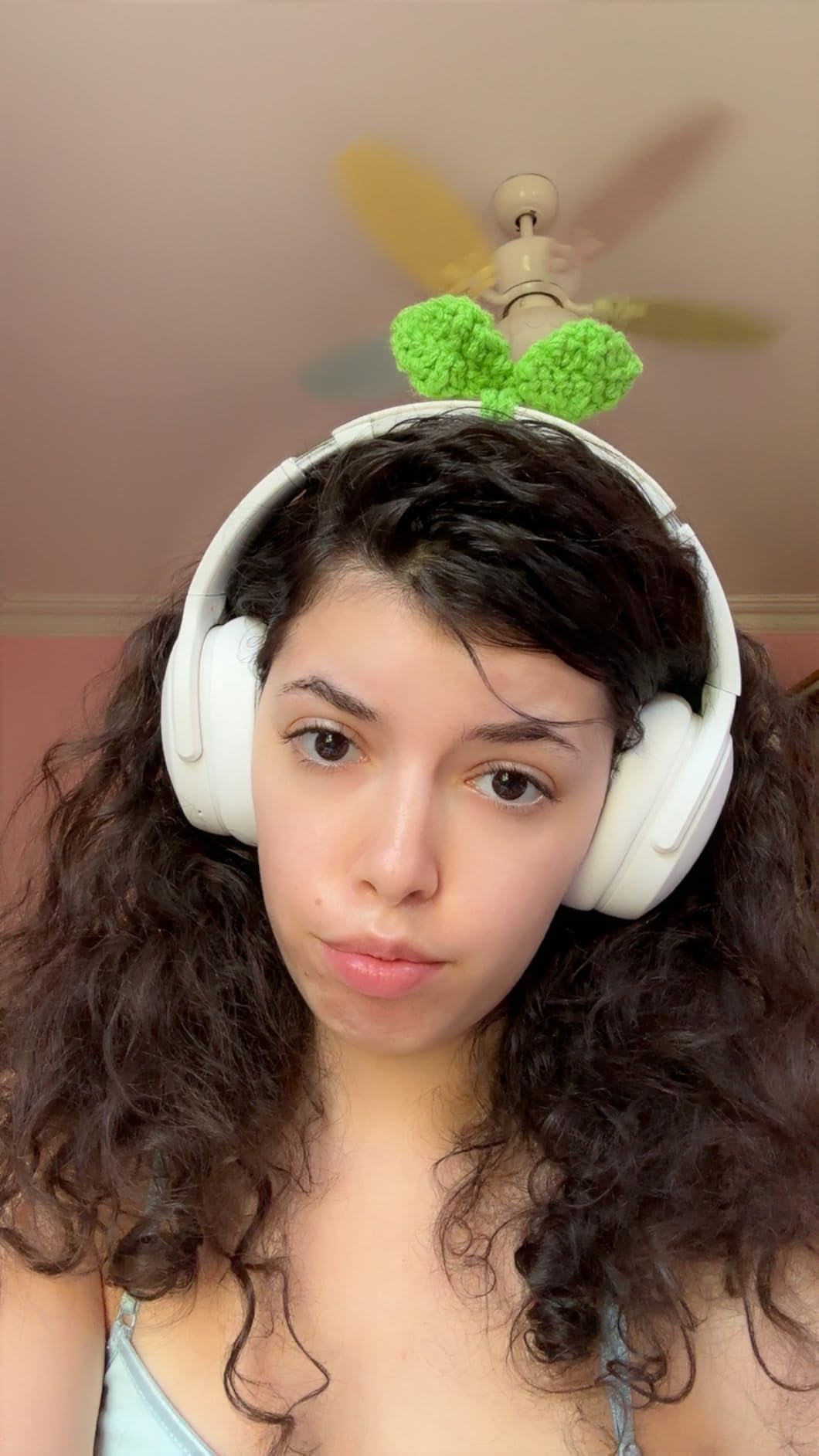 Skullcandy Crusher Evo Wireless Bluetooth Headphones with Multi-Sensory Bass, Noise Isolating Over-Ear Fit, Up to 40 Hours Battery, Microphone for iPhone Android - Asphalt - Customer Photo 2