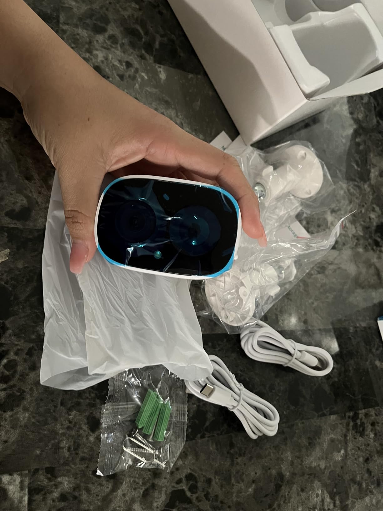 GMK Security Cameras Wireless Outdoor, 2K Color Night Vision AI Motion Detection 2-Way Talk Battery Powered 3MP WiFi Home Indoor Camera IP65 Waterproof Spotlight Siren Alarm Cloud/SD Storage 4-Pack - Customer Photo 1