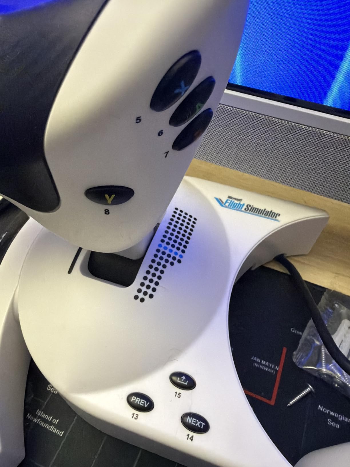 Thrustmaster T-Flight Hotas One Microsoft Flight Sim 2024 Collectors Edition (compatible with Xbox Series X|S and PC) - Customer Photo 2