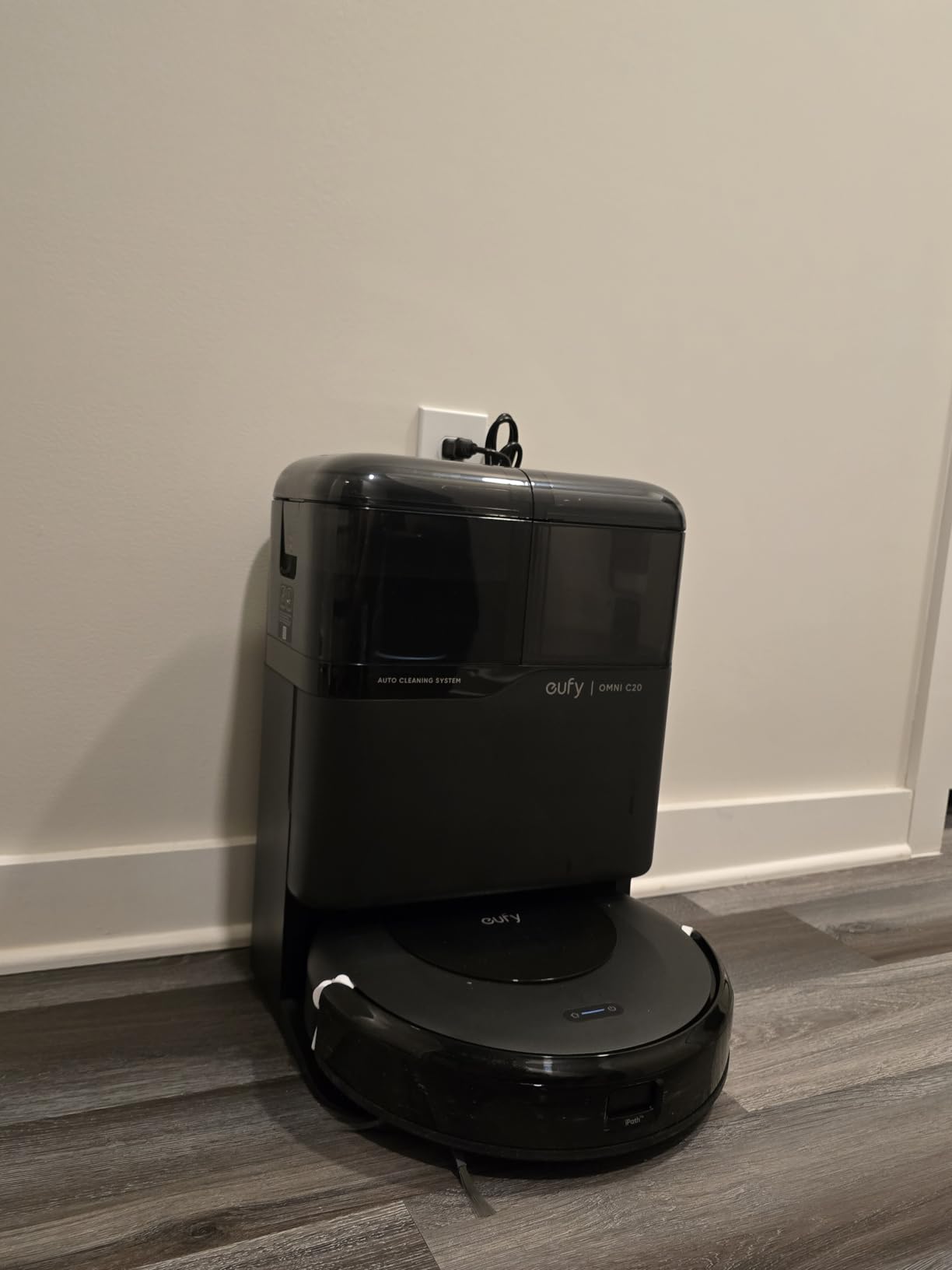 eufy Robot Vacuum Omni C20, Robot Vacuum and Mop Combo, All-in-One Station, Auto Mop Washing and Auto Drying for Hands-Free Cleaning, 7000 Pa Powerful Suction, Self Emptying, 3.35-Inch Design - Customer Photo 3