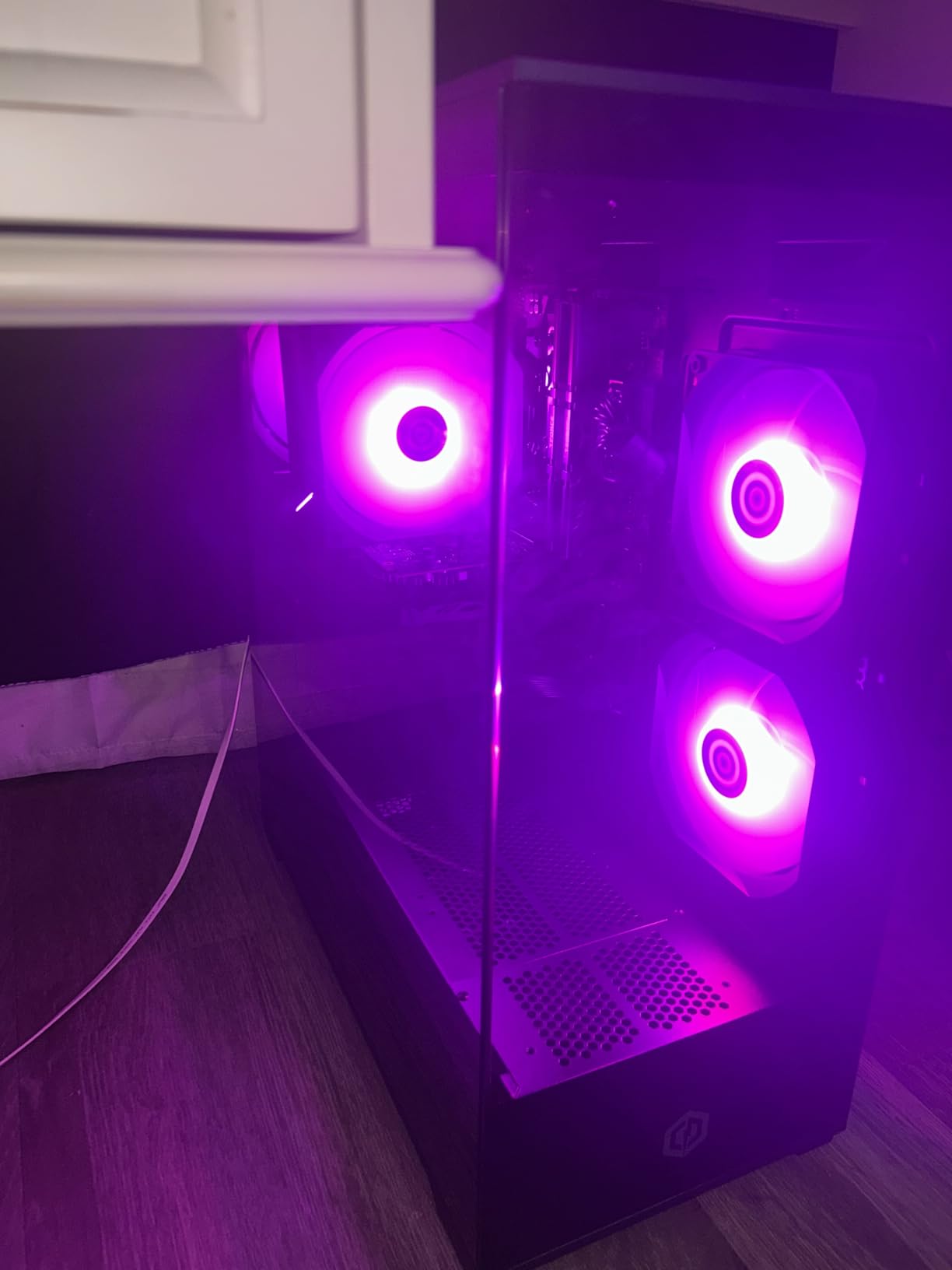 CyberPowerPC Gamer Master Gaming PC, AMD Ryzen 5 5500 3.6GHz, Radeon RX 6400 4GB, 16GB DDR4, 500GB PCIe Gen4 SSD, WiFi Ready & Windows 11 Home (GMA3100A) Customer Review CyberPowerPC Gamer Master Gaming PC, AMD Ryzen 5 5500 3.6GHz, Radeon RX 6400 4GB, 16GB DDR4, 500GB PCIe Gen4 SSD, WiFi Ready & Windows 11 Home (GMA3100A) - Customer Photo 3