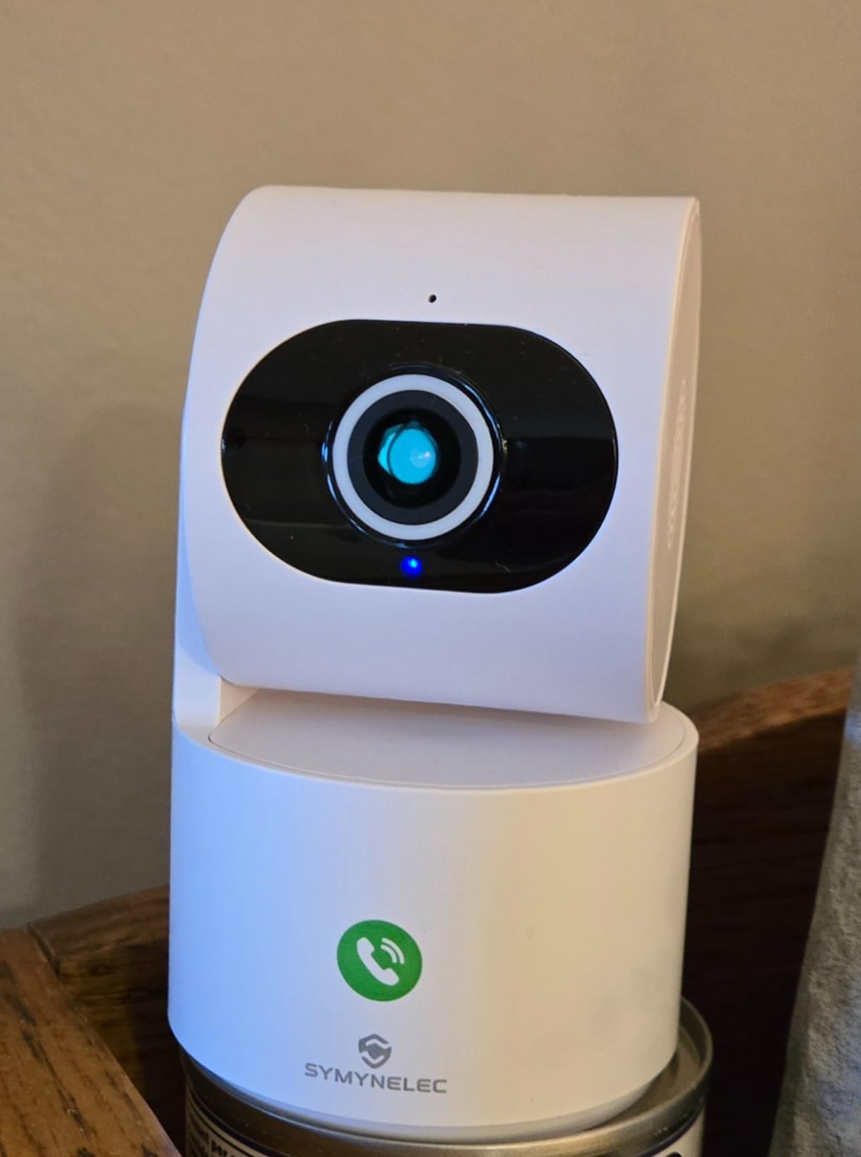 SYMYNELEC 5GHz Security Camera Indoor: 2K Baby Monitor with Phone App - Pet Camera with Speaker for Dog/Cat Owners - AI Motion Detection One-Touch Call Auto Tracking IR Night Vision TF/Cloud Storage - Customer Photo 1