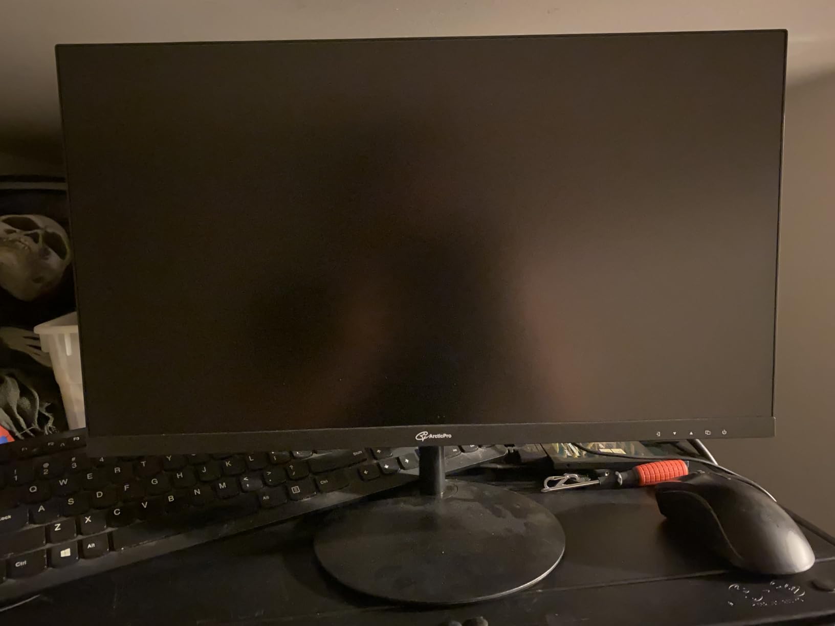 ArcticPro 22 inch Class Thin Full HD (1920 x 1080p) Computer Monitor, 100Hz Refresh Rate, 99% sRGB, 3-Sided Frameless, Ultra Slim, VESA, LowBlue Mode, Tilt Adjust, HDMI *1, VGA*1 - Customer Photo 1