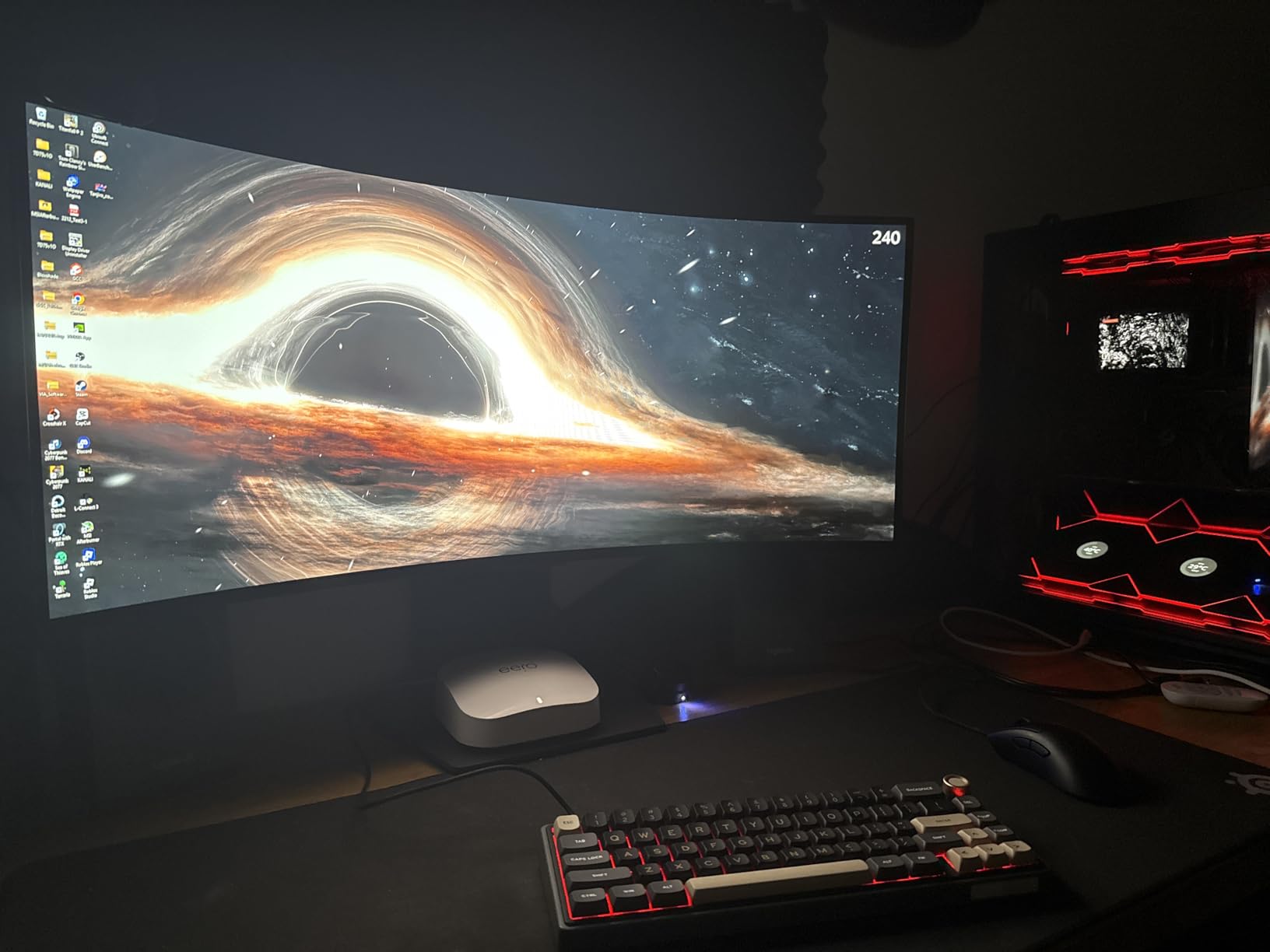 LG 27GS93QE 27-inch Ultragear OLED Gaming Monitor QHD 1440p 240Hz 0.03ms DisplayHDR True Black 400 AMD FreeSync Premium Pro NVIDIA G-Sync HDMI 2.1 DisplayPort Tilt/Height/Pivot Stand Black Customer Review LG 27GS93QE 27-inch Ultragear OLED Gaming Monitor QHD 1440p 240Hz 0.03ms DisplayHDR True Black 400 AMD FreeSync Premium Pro NVIDIA G-Sync HDMI 2.1 DisplayPort Tilt/Height/Pivot Stand Black - Customer Photo 2