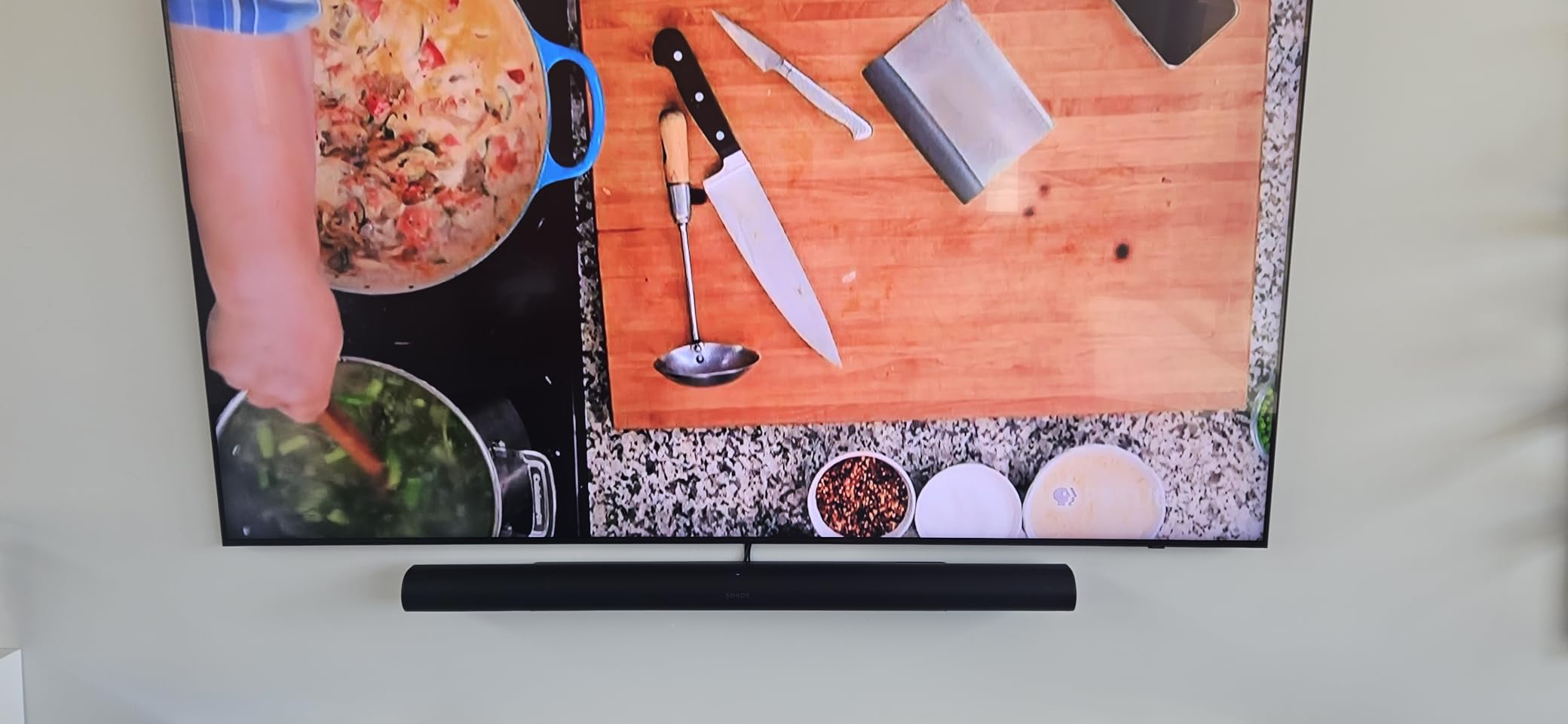 Sonos Arc Ultra Soundbar with Dolby Atmos and Voice Control - 9.1.4 Surround Sound for TV and Music - Black - Customer Photo 1