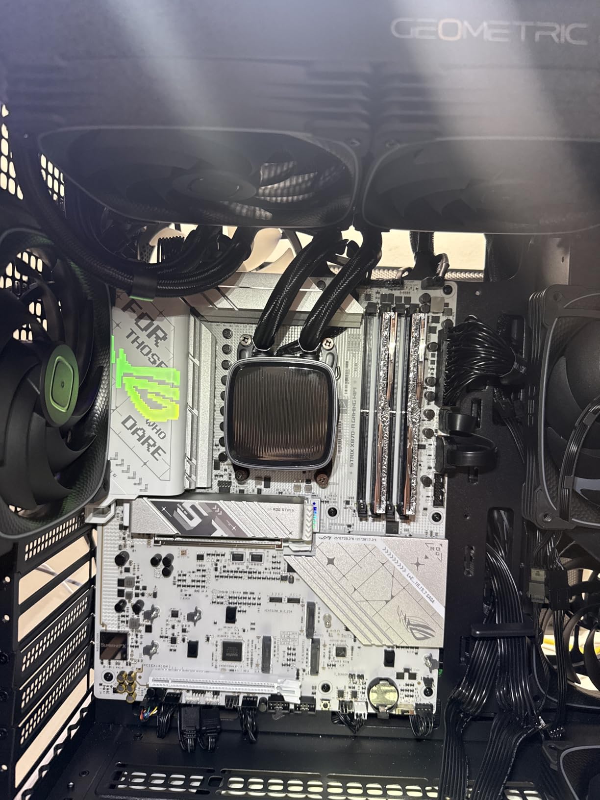 ASUS TUF Gaming X870-PLUS WiFi AMD AM5 X870 ATX Motherboard, 16+2+1, 80A SPS Power Stages, DDR5, PCIe 5.0 Ready, Four M.2 Slots, Wi-Fi 7, 2.5Gb LAN, HDMI, USB4® 40Gbps, SATA 6 Gbps, USB 20Gbps Type-C Customer Review ASUS TUF Gaming X870-PLUS WiFi AMD AM5 X870 ATX Motherboard, 16+2+1, 80A SPS Power Stages, DDR5, PCIe 5.0 Ready, Four M.2 Slots, Wi-Fi 7, 2.5Gb LAN, HDMI, USB4® 40Gbps, SATA 6 Gbps, USB 20Gbps Type-C - Customer Photo 2