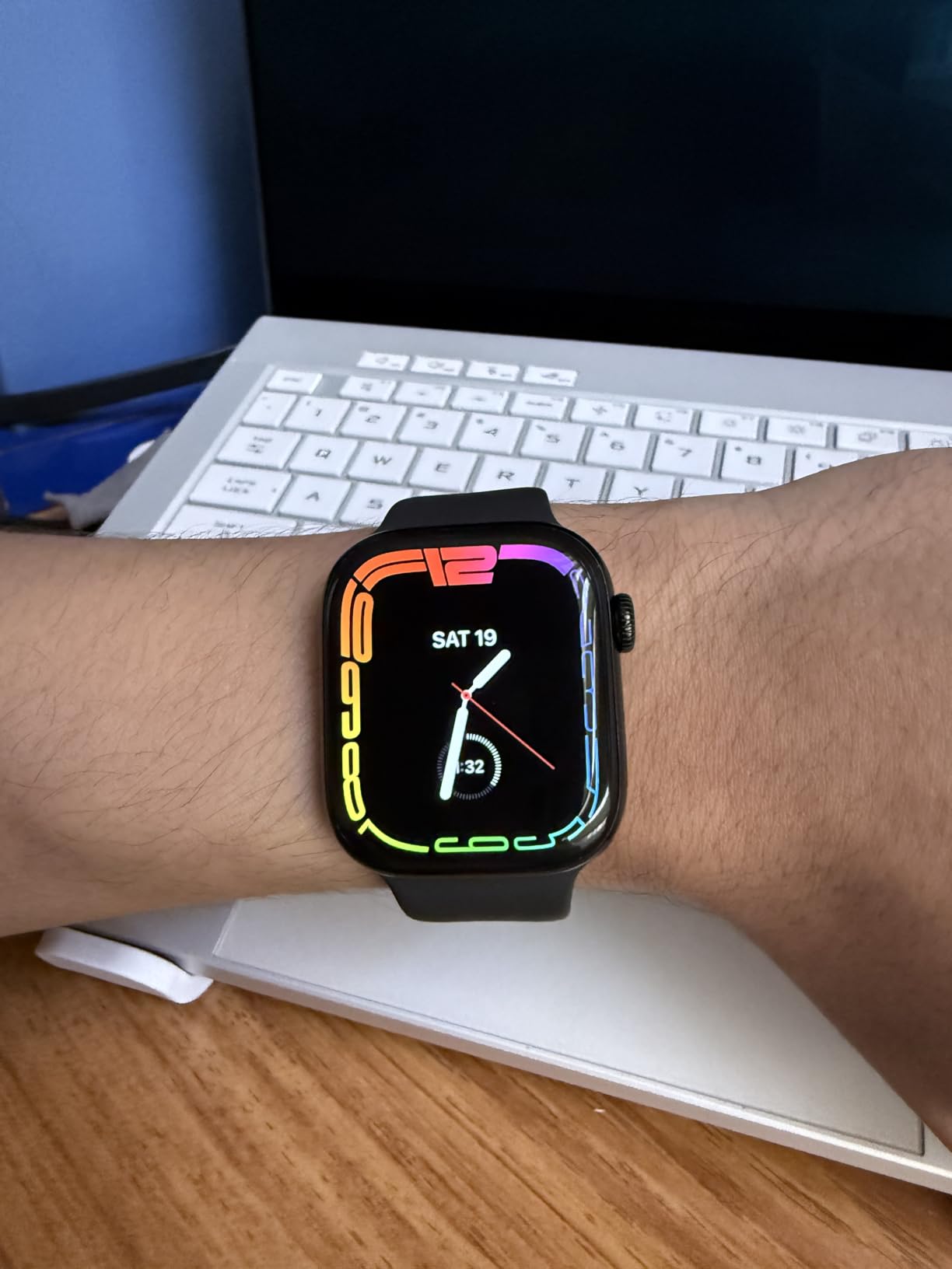 Apple Watch Series 10 [GPS + Cellular 46mm case] Smartwatch with Jet Black Aluminum Case with Black Sport Band - M/L. Fitness Tracker, ECG App, Always-On Retina Display, Water Resistant - Customer Photo 5