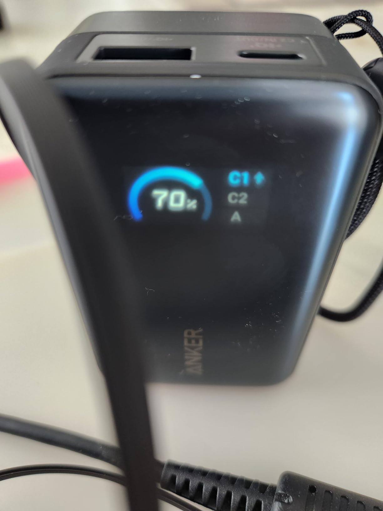 Anker Nano Portable Charger, 10,000mAh 45W Max Compact Power Bank, Travel Essential Phone Battery Pack with 2.3 ft InstaCord Retractable Cable for iPhone 17/16 Series, iPad, Galaxy, Pixel, and More - Customer Photo 2