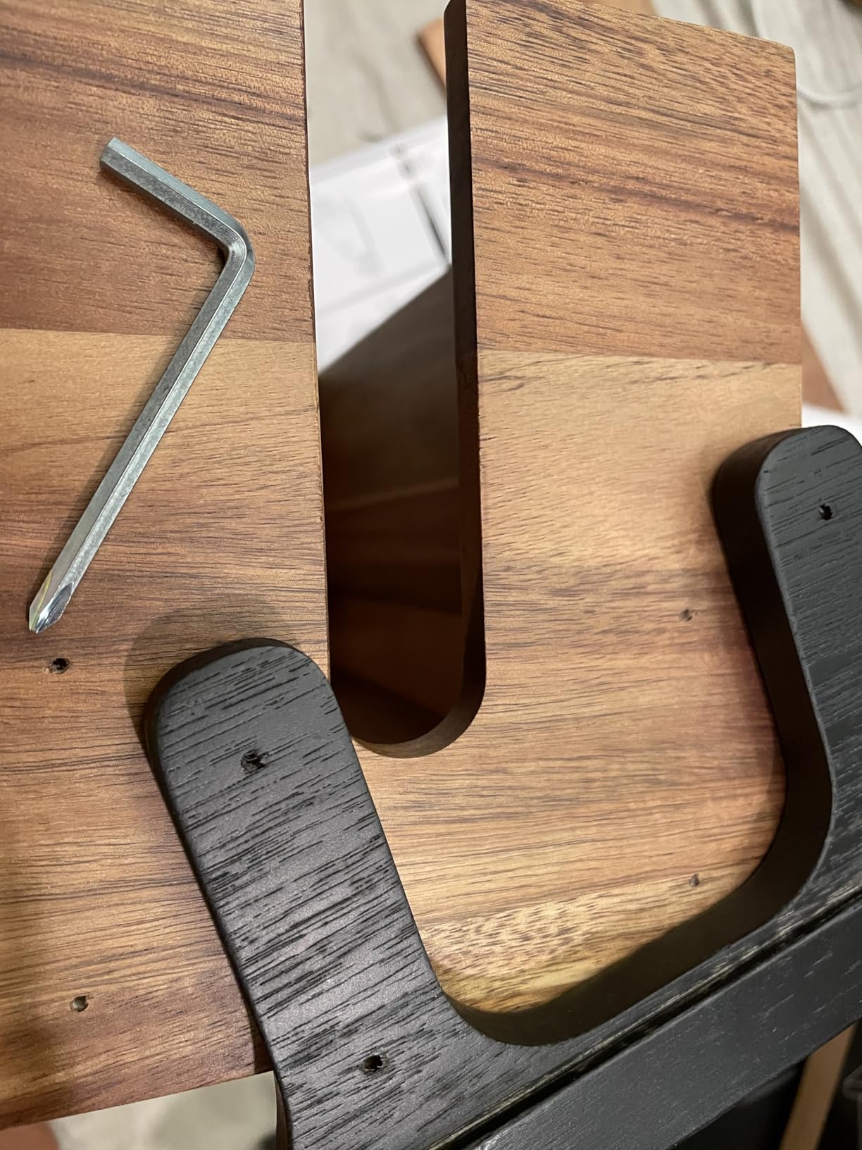 Extra Large Cable Management Box, Wood Cord Hider Box & Organizer for Power Strip, TV Wires & Desk Cable Storage Customer Review Extra Large Cable Management Box, Wood Cord Hider Box & Organizer for Power Strip, TV Wires & Desk Cable Storage - Customer Photo 5