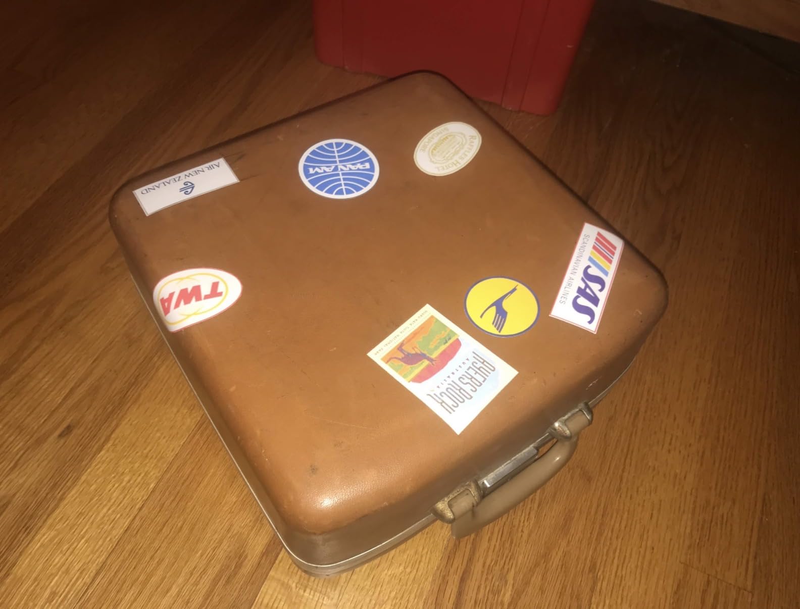 Liene PixCut S1 Color Sticker Printer & Cutting Machine - All-in-One Sticker Maker for DIY Crafts, Custom Labels & Gifts. Thermal Dye-Sublimation Photo Printer, 300 DPI, Precise AI Auto-Cutting - Customer Photo 1