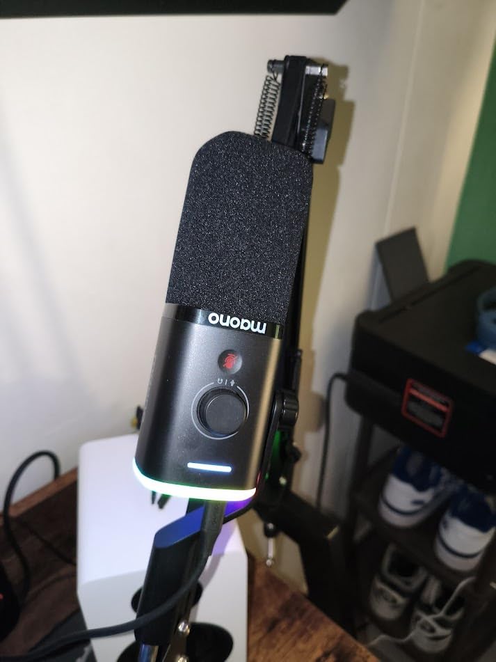 MAONO XLR/USB Gaming Microphone Kit: Dynamic PC Mic for Streaming Podcasting, Software Support, Mute Button, Gain Control, RGB Computer Mic with Boom Arm Stand, for Recording, PS4/PS5, PD100XS Black - Customer Photo 1