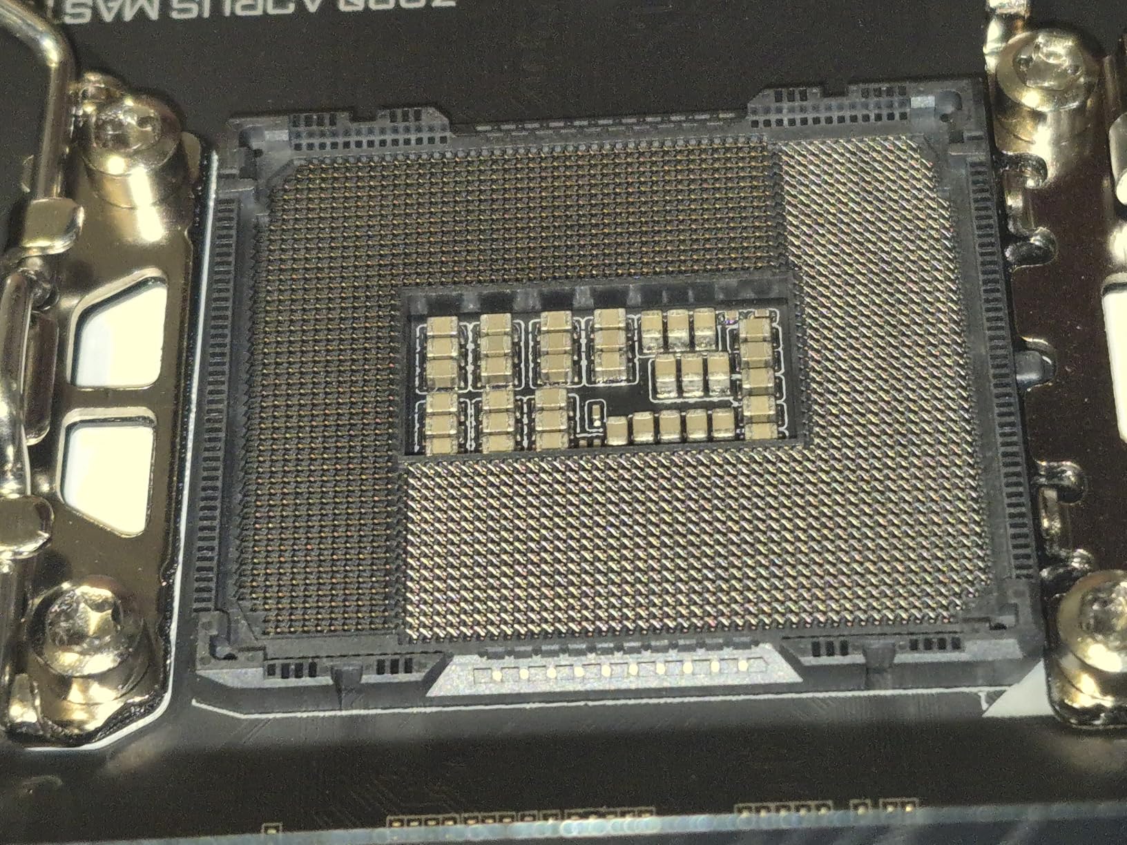 GIGABYTE Z890 AORUS Master Intel Core Ultra (Series 2) LGA 1851 Motherboard, ATX, DDR5, 5X M.2, PCIe 5.0, Thunderbolt 4, WIFI7, 10GbE LAN, EZ-Latch - Customer Photo 1