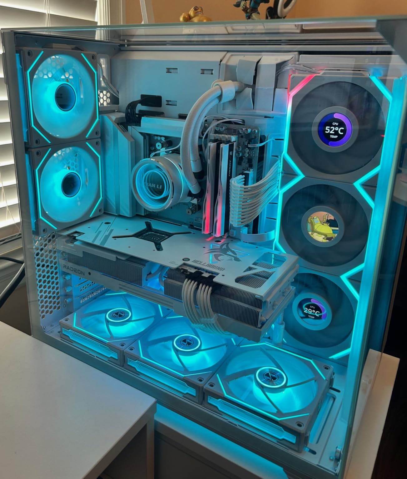 Lian Li O11 Vision Compact Black-Steel-Tempered Glass ATX Mid Tower Computer Case-Back Connect Support-O11VPX - Customer Photo 1