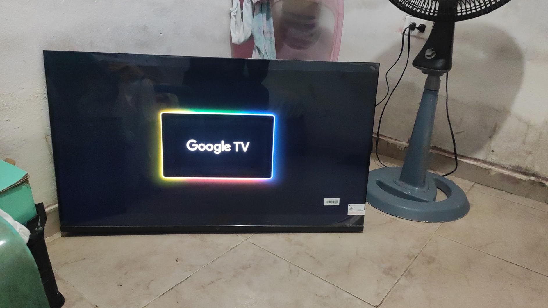FPD 40-inch Smart TV, 1080p Full HD Google TV with Google Play Built-in Google Cast, HDR 10, Dolby Audio, Voice Remote, Stream Live Television (Palette-Series, CG40-P3, 2025 Model) - Customer Photo 2