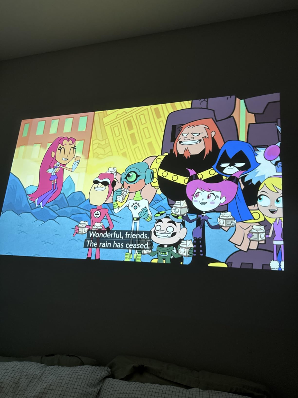 Official Licensed Google TV Smart Projector, HAPPRUN 4K UHD Home Theater with Dolby Sound, Wi-Fi & Bluetooth, Built-in Streaming Apps, Compatible with Games Consoles & Smartphone, Indoor & Outdoor Use Customer Review Official Licensed Google TV Smart Projector, HAPPRUN 4K UHD Home Theater with Dolby Sound, Wi-Fi & Bluetooth, Built-in Streaming Apps, Compatible with Games Consoles & Smartphone, Indoor & Outdoor Use - Customer Photo 1