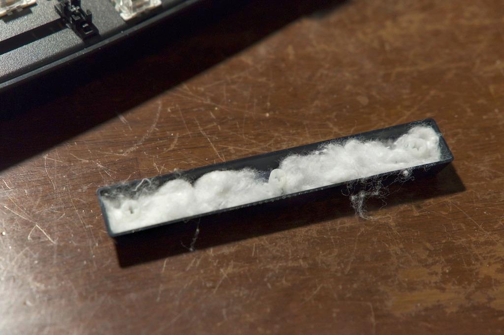 Redragon Wireless Gaming Keyboard, BT/2.4Ghz Tri-Mode Mechanical Keyboard with Aluminum Pannel, Hot-Swap Red Switch, Programmable 87 Keys TKL, LED Rainbow Backlit - K552-KRS - Customer Photo 2