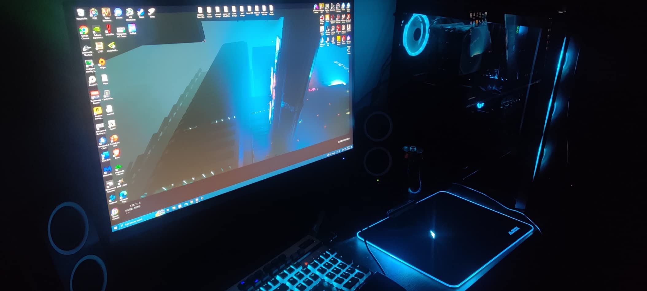 KTC 27 Inch 4K UHD Computer Monitor, IPS 3840×2160 Monitor with HDR400, DCI-P3 95%, 1.07 Billion Colors, HDMI DisplayPort, 60Hz PC Monitor, H27P27 - Customer Photo 1