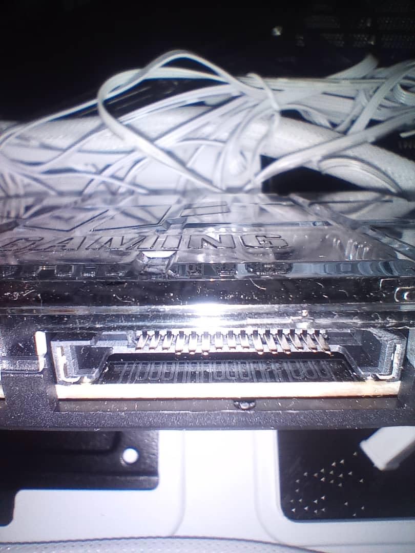 ASUS TUF Gaming ARGB PWM Fan Hub (Connects six case Fans, PWM Fan and RGB Connector, Clear Power and Operation Indicators, Stable Dual SATA Power Support) customer photo 2