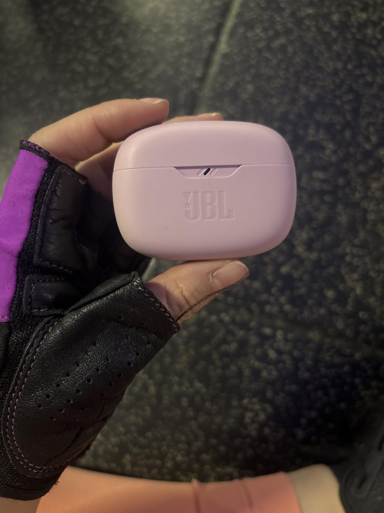 JBL Vibe Beam 2 - True Wireless Noise Cancelling Earbuds Pure Bass Sound & Smart Ambient Technology, 4mics for Crisp, Clear Calls, up to 40Hrs of Playback, IP54 Dust & Water Resistant (Black) Customer Review JBL Vibe Beam 2 - True Wireless Noise Cancelling Earbuds Pure Bass Sound & Smart Ambient Technology, 4mics for Crisp, Clear Calls, up to 40Hrs of Playback, IP54 Dust & Water Resistant (Black) - Customer Photo 1