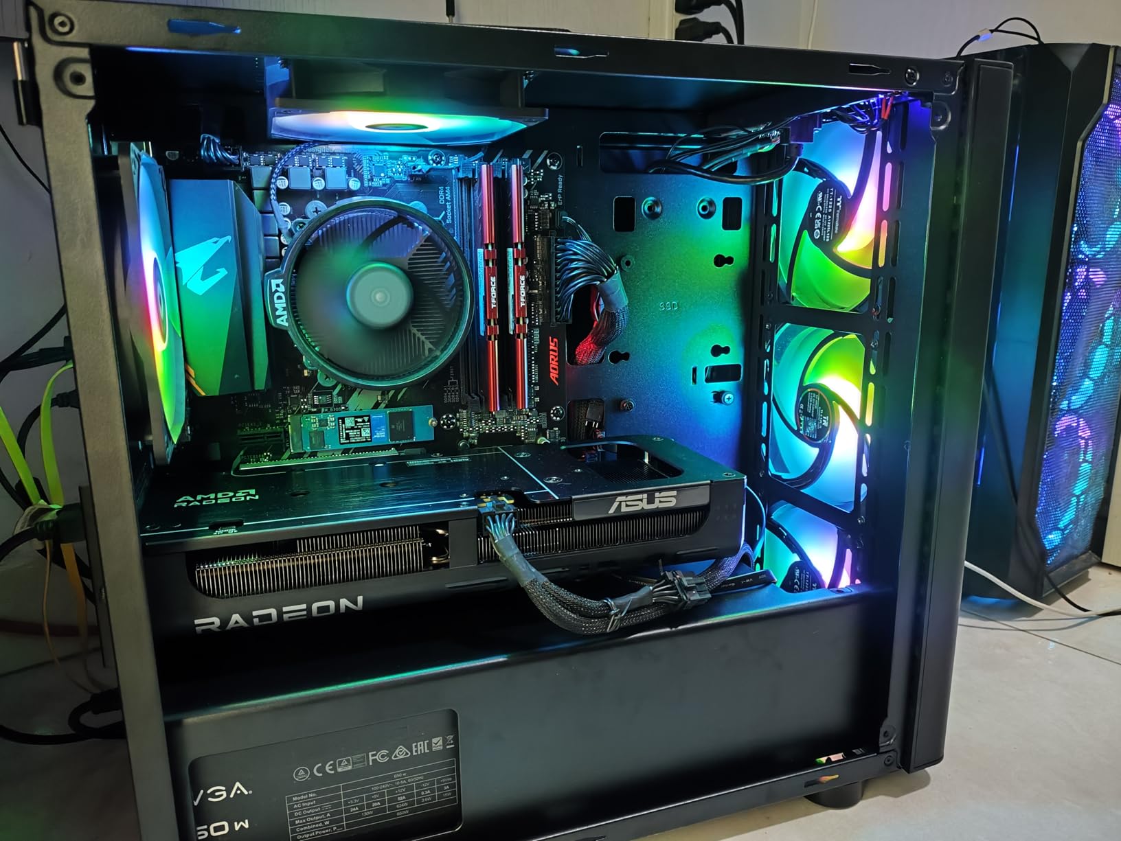 ASUS Dual Radeon™ RX 7600 EVO OC Edition 8GB GDDR6 (PCIe® 4.0, 8 GB GDDR6, HDMI® 2.1, DisplayPort™ 1.4a, 2.5-Slot Design, Axial-tech Fans, GPU Tweak III) - Customer Photo 2