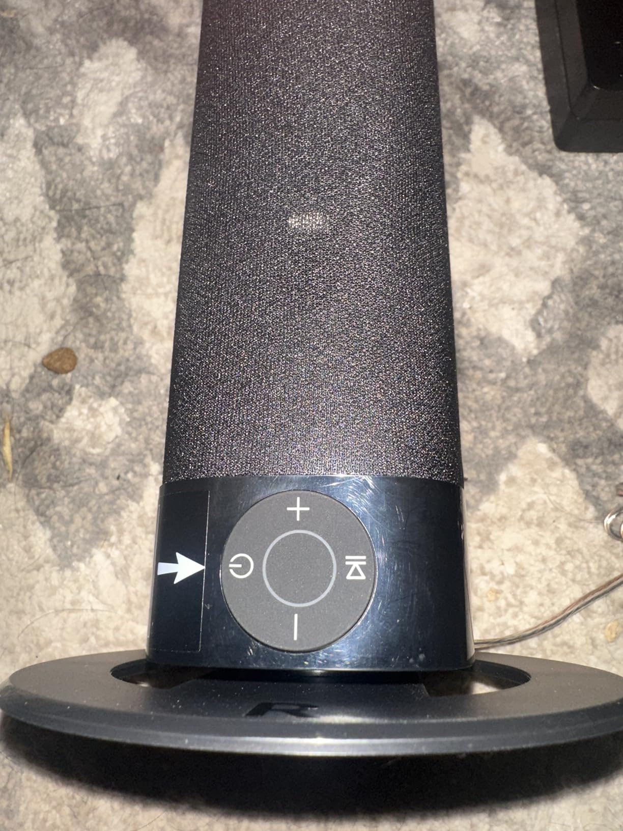 Sound Bar for Smart TV, Soundbar with Bluetooth/ARC/Opt/AUX Connect, Auto Volume Boost, 3 Equalizer Modes, 2 in 1 Detachable Soundbar for TV/PC/Gaming/Projectors - Customer Photo 4