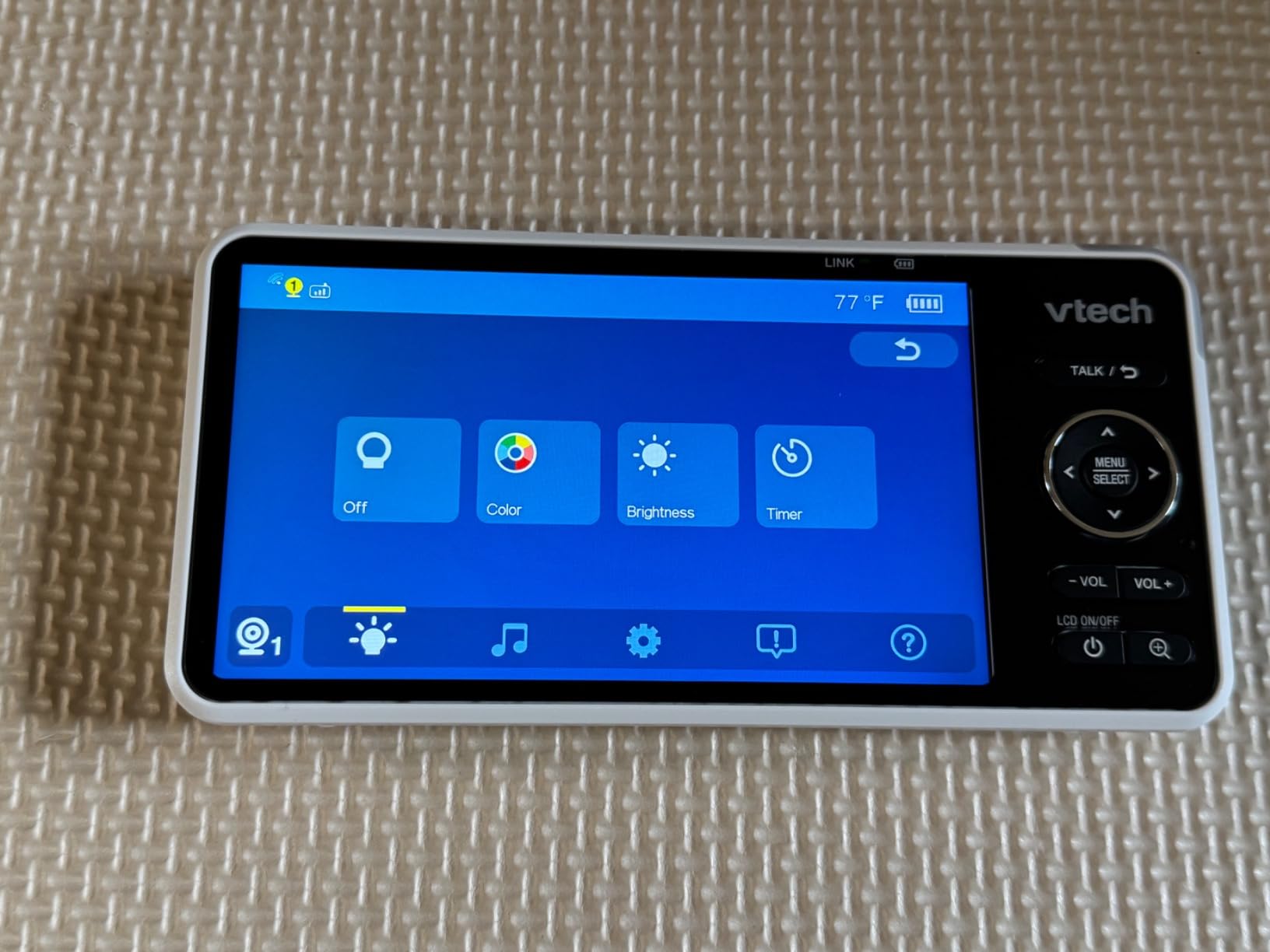 VTech Smart WiFi Baby Monitor, 2K CMOS Sensor Camera, 5.5-inch HD IPS Screen, Clear Infrared Night Vision, Pan-Tilt, 24x Zoom, 2-Way Talk, Multi-Color Night Light, Soothing, Free App: Smart HD Plus - Customer Photo 1