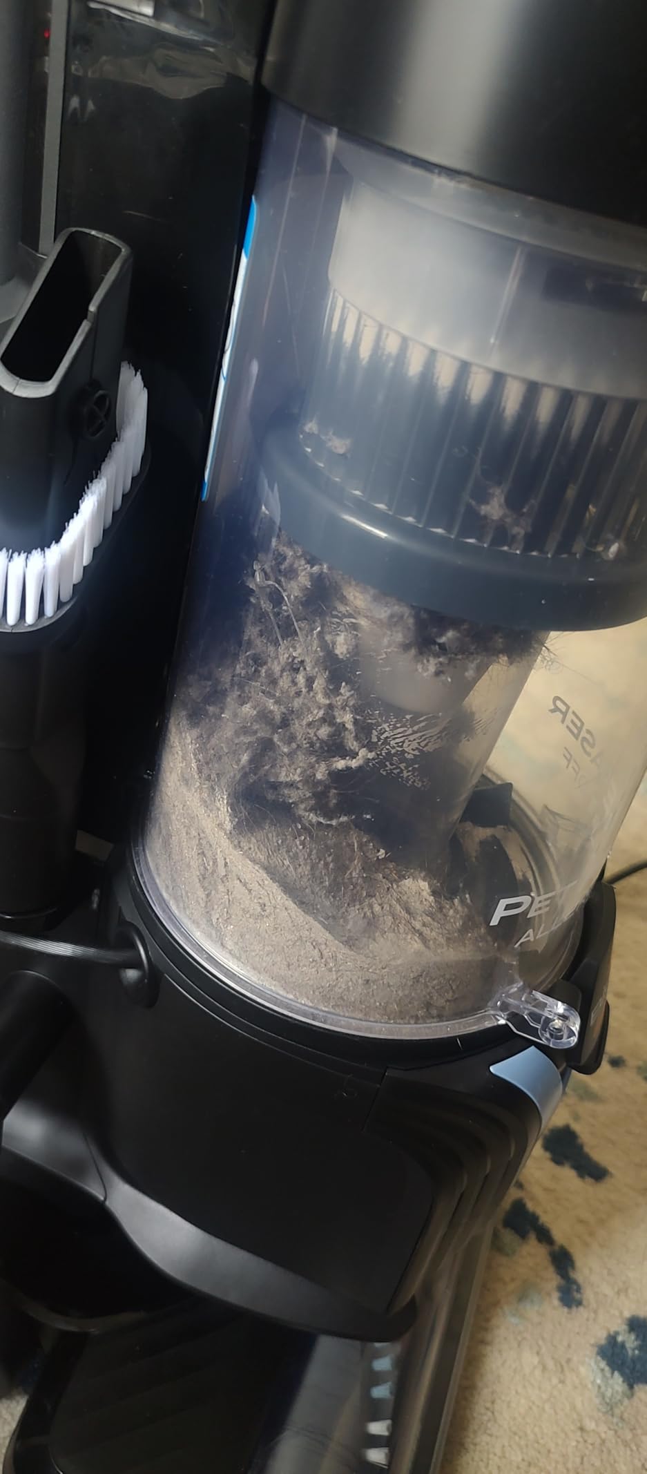 BISSELL Pet Hair Eraser Allergen Lift-Off with Powerful Suction, HEPA, Tangle-Free Brush Roll, 39883 - Customer Photo 3