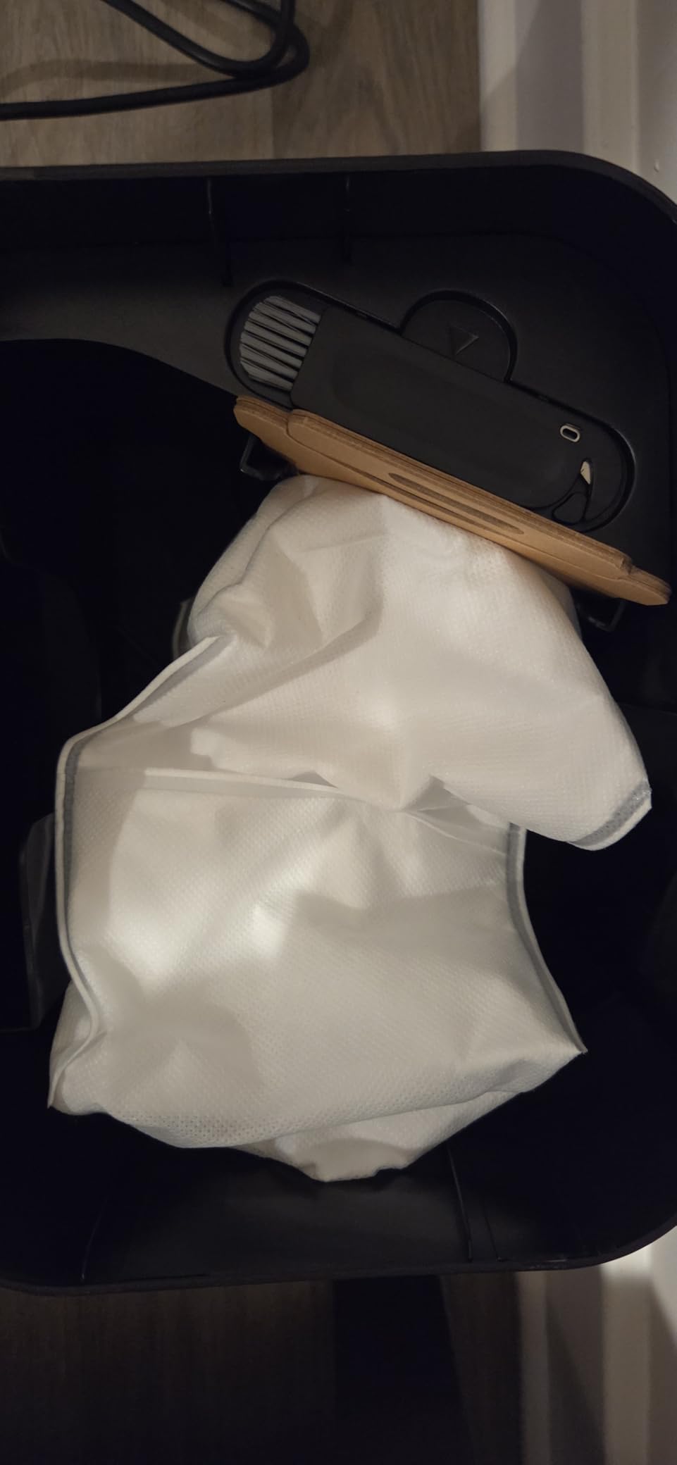 iRobot Roomba 104 2in1 Vacuum & Mop Robot - Self-Empties for 75 Days, Intense Power-Lifting Suction, Vacuums All Floors, Ideal for Pet Hair, LiDAR Smart Navigation Mapping, Mops Hard Floors - Customer Photo 3