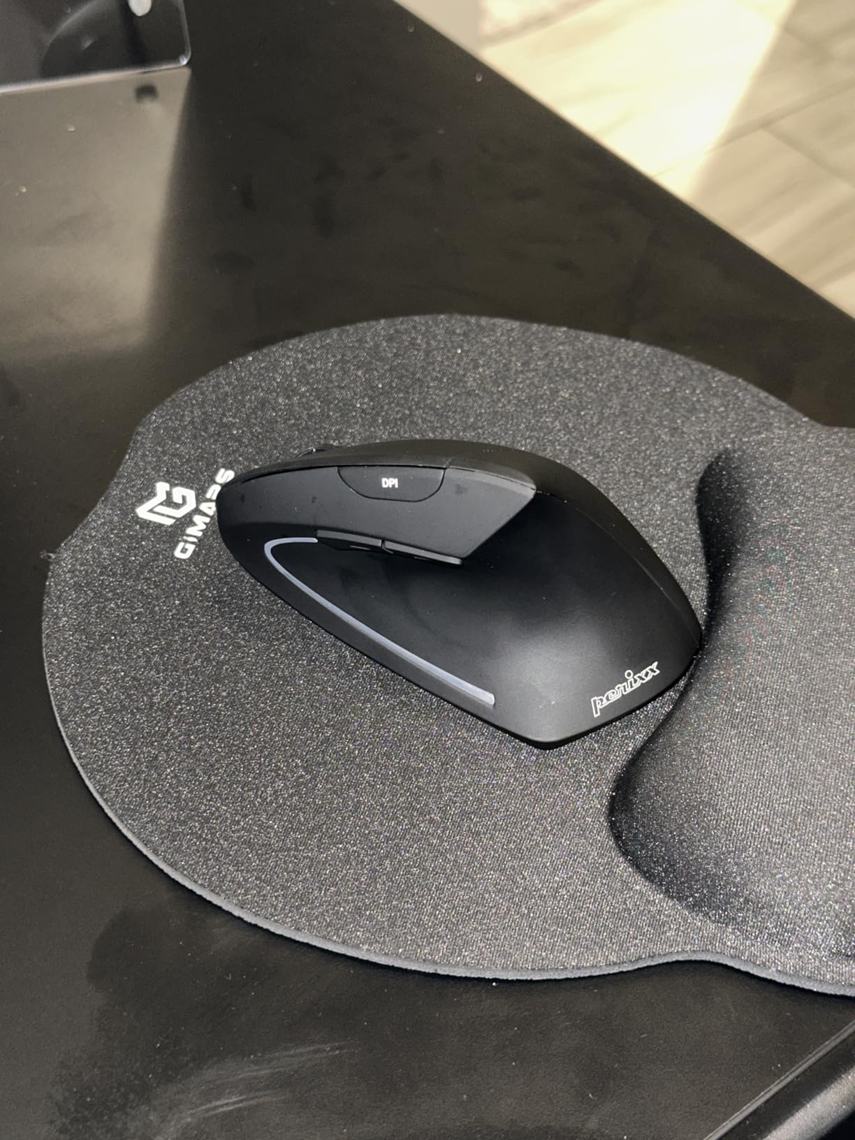 Perixx PERIMICE-713RX Wireless Rechargeable Vertical Mouse - Duo Wired and Wireless Charging Feature - Charging Pad Included - 6 Buttons Design - Black - Right-Handed Design - Customer Photo 2
