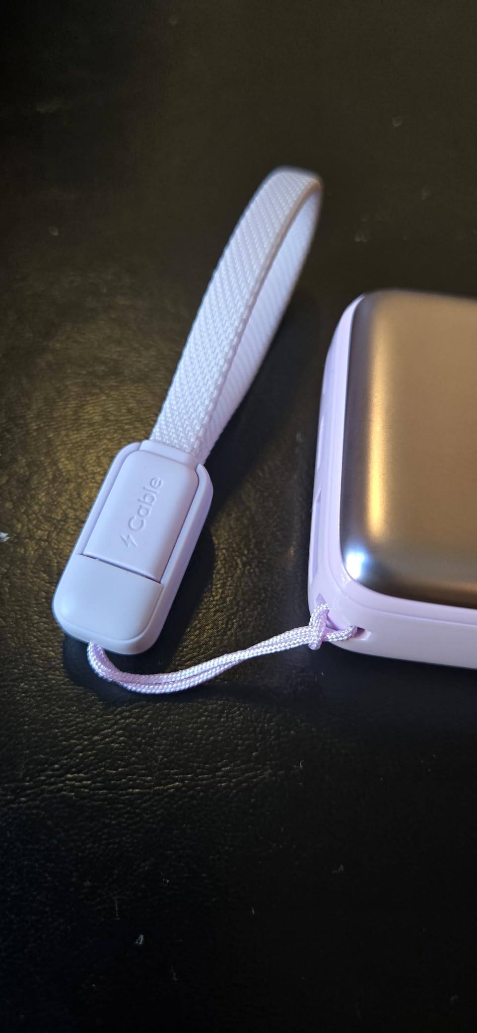 INIU Pocket Size Portable Charger, Ultra Small 10000mAh 45W PD Power Bank, USB C in&Out Fast Charging Battery Pack, Travel Essentials Powerbank for iPhone 17 16 15 14 Pro Air, Xiaomi, Samsung S24 etc - Customer Photo 4