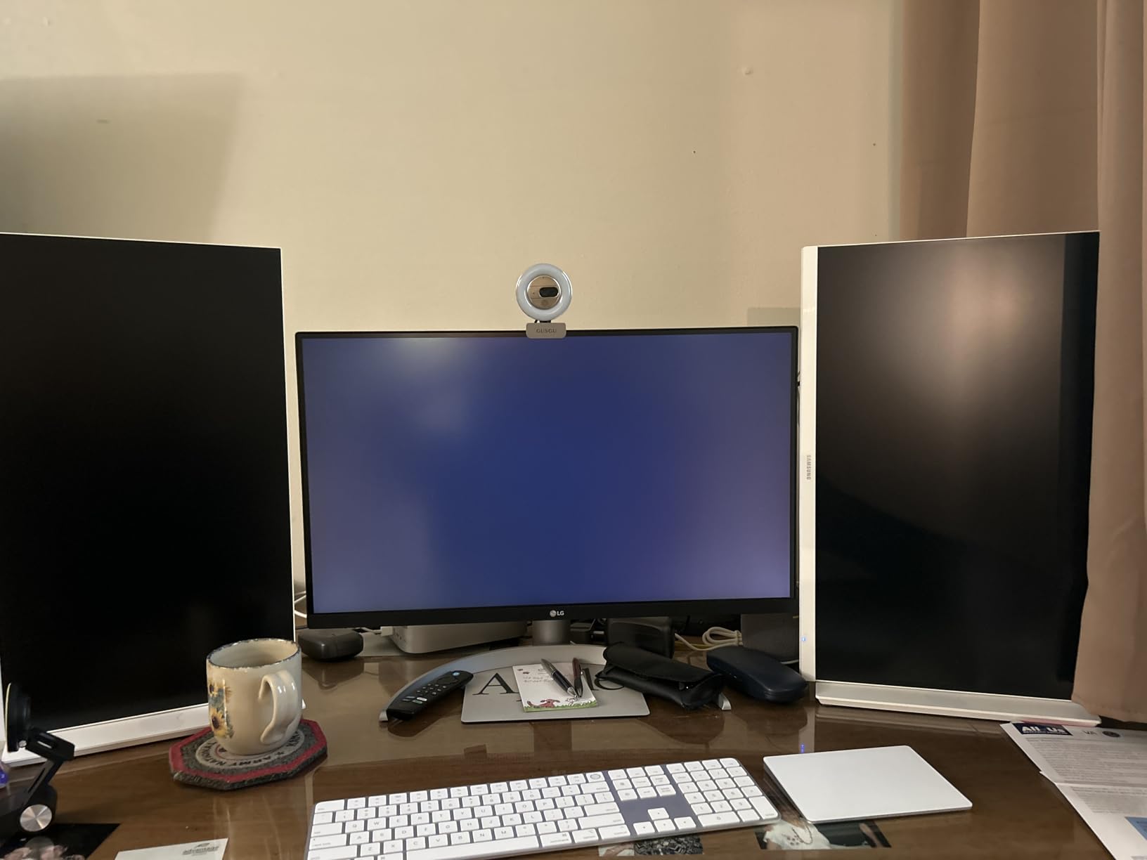 LG 27UP850K-W 27-inch Ultrafine 4K UHD (3840 x 2160) IPS Computer Monitor, 60Hz, 5ms, DisplayHDR 400, Built-in Speaker, HDMI, DisplayPort, USB Type-C 90W PD, Tilt/Height/Pivot Adjustable Stand, White Customer Review LG 27UP850K-W 27-inch Ultrafine 4K UHD (3840 x 2160) IPS Computer Monitor, 60Hz, 5ms, DisplayHDR 400, Built-in Speaker, HDMI, DisplayPort, USB Type-C 90W PD, Tilt/Height/Pivot Adjustable Stand, White - Customer Photo 4