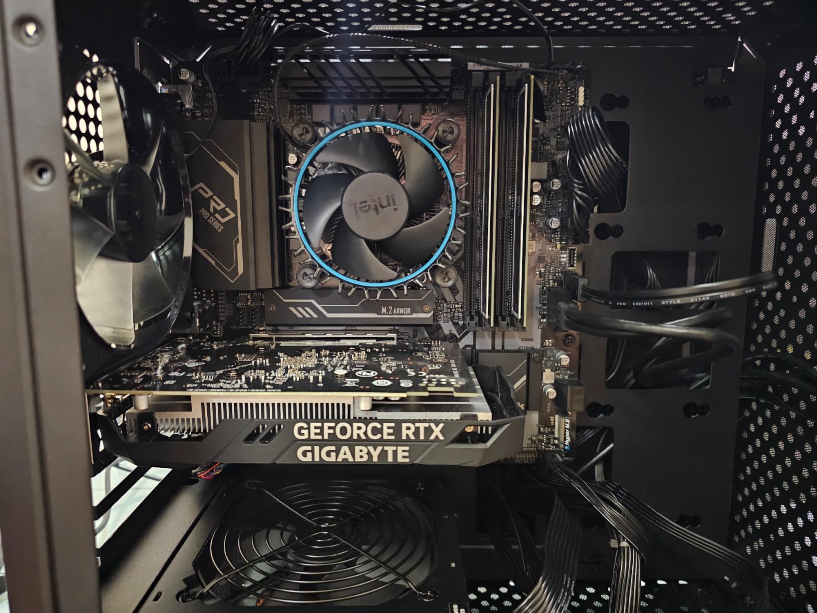 GIGABYTE GeForce RTX 3050 WINDFORCE OC V2 6G Graphics Card, 2X WINDFORCE Fans, 6GB GDDR6 96-bit GDDR6, GV-N3050WF2OCV2-6GD Graphics Card Customer Review GIGABYTE GeForce RTX 3050 WINDFORCE OC V2 6G Graphics Card, 2X WINDFORCE Fans, 6GB GDDR6 96-bit GDDR6, GV-N3050WF2OCV2-6GD Graphics Card - Customer Photo 4