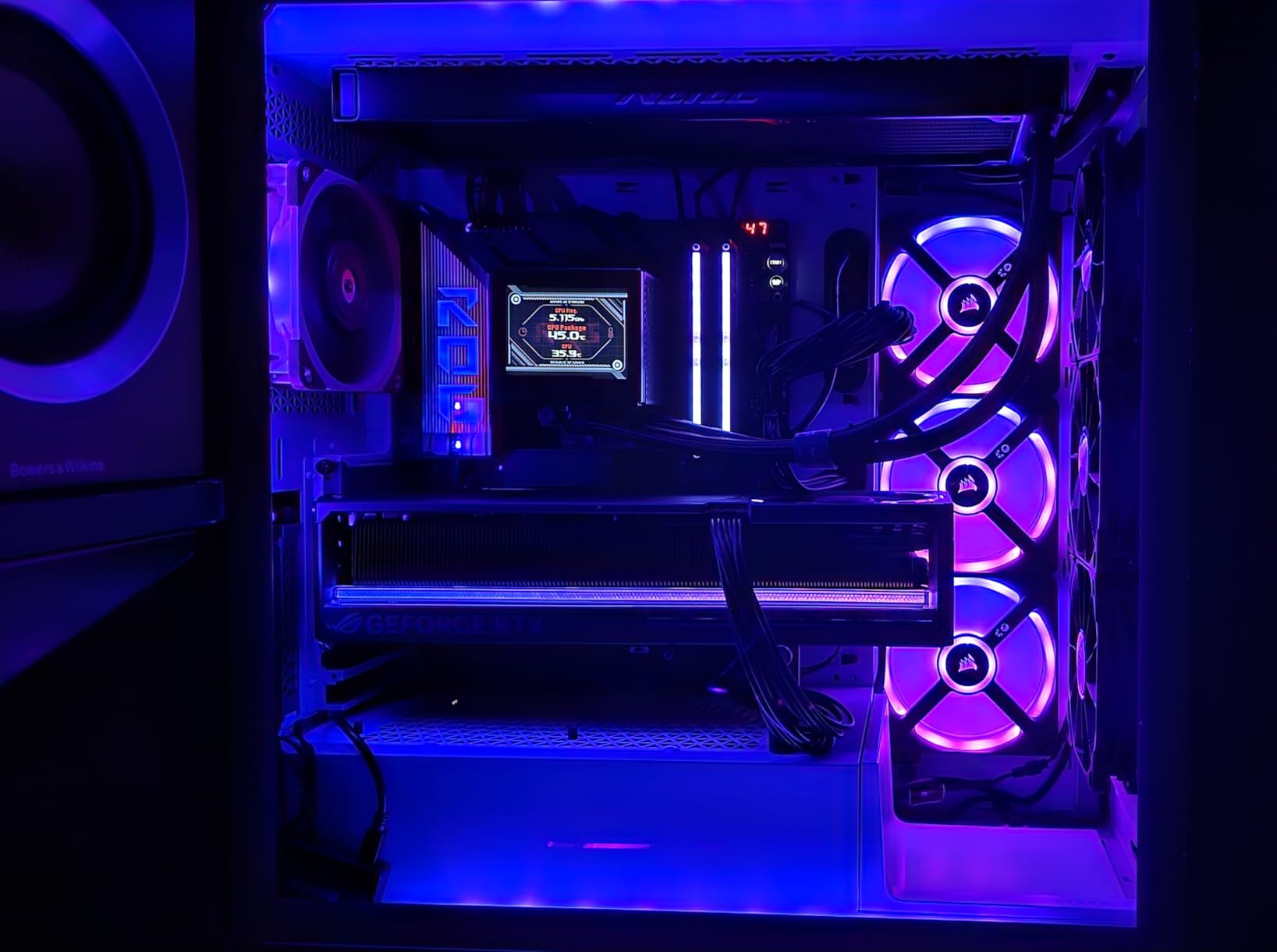 ASUS TUF Gaming GeForce RTX ™ 5080 16GB GDDR7 OC Edition Gaming Graphics Card (PCIe® 5.0, HDMI®/DP 2.1, 3.6-Slot, Military-Grade Components, Protective PCB Coating, axial-tech Fans, Vapor Chamber) - Customer Photo 4