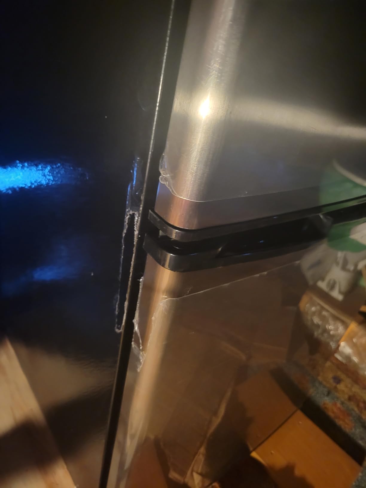 BANGSON 7.1 Cu.Ft Refrigerator with Freezer, Apartment Size Fridge with Bottom Freezer, Large Capacity, Energy Saving, Adjustable Thermostat, Low Noise, Black Customer Review BANGSON 7.1 Cu.Ft Refrigerator with Freezer, Apartment Size Fridge with Bottom Freezer, Large Capacity, Energy Saving, Adjustable Thermostat, Low Noise, Black - Customer Photo 5