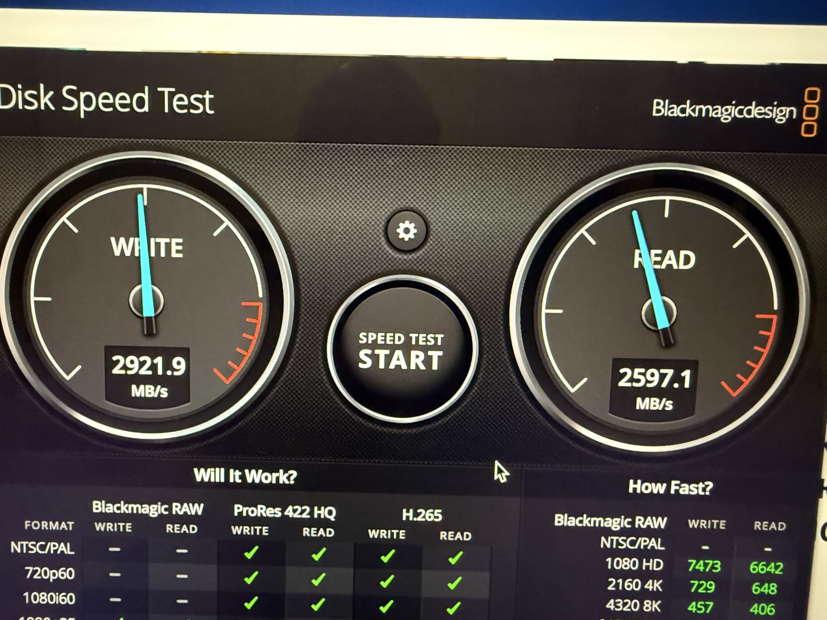 Corsair EX400U 2TB USB4 Portable External Type-C SSD – Up to 4,000MB/s Read, 3,600MB/s Write, USB 3.2 Gen2 2x2, Plug and Play, Thunderbolt 4, MagSafe, Includes 40Gbps Cable, Windows PC, iOS Mac – Gray - Customer Photo 4