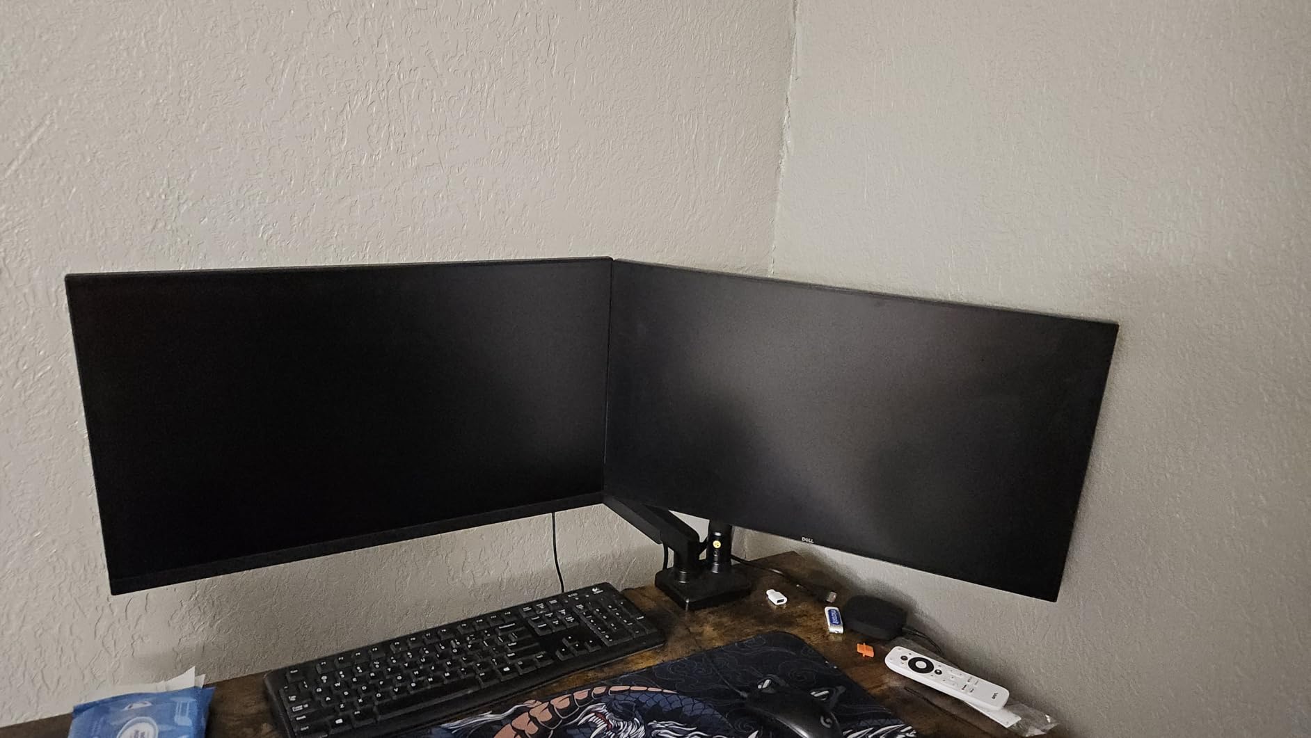 BONTEC Monitor Arm Desk Mount, Gas Spring Monitor Stand, Adjustable Full Motion VESA with C Clamp & Grommet Base, Supports 6.6-19.8lbs LCD/LED Tilt, Swivel, Rotation (Single Arm, 15-32 Inch) - Customer Photo 1