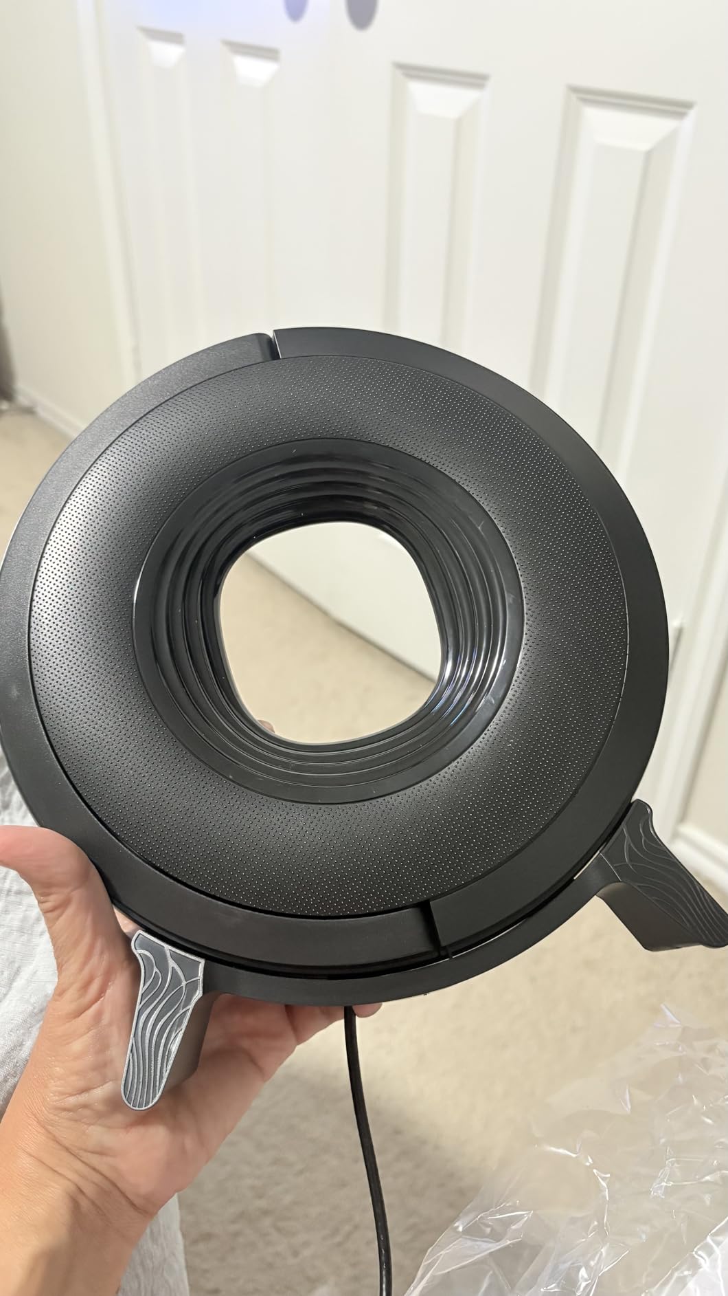 2025 TV Antenna Indoor for Local Channels, Antenna for Smart TV 360° Reception,Digital Antenna for Long Range Reception and All Smart/Old TVs, Supports 4K 1080P HD VHF UHF - Customer Photo 1