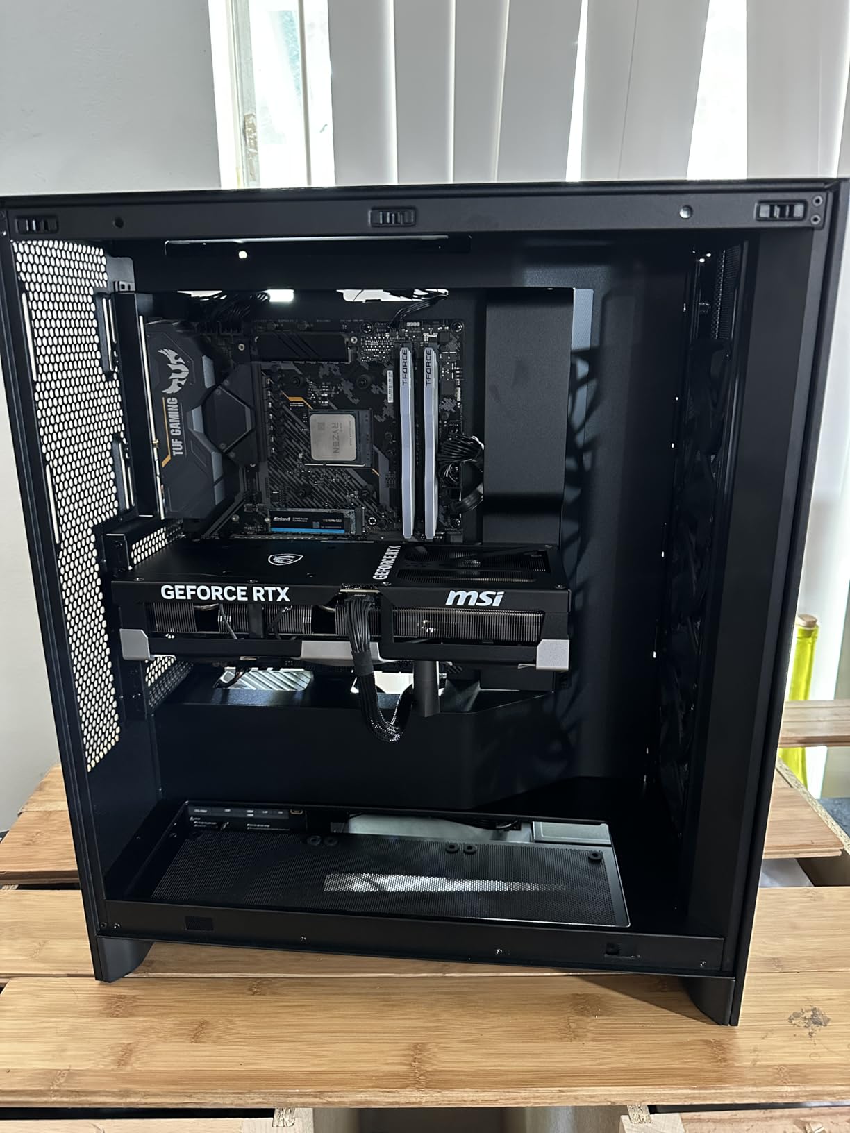 MSI Gaming RTX 5090 32G Ventus 3X OC Graphics Card (32GB GDDR7, 512-bit, Extreme Performance: 2452 MHz, DisplayPort x3 2.1a, HDMI 2.1b, NVIDIA Blackwell Architecture) - Customer Photo 2