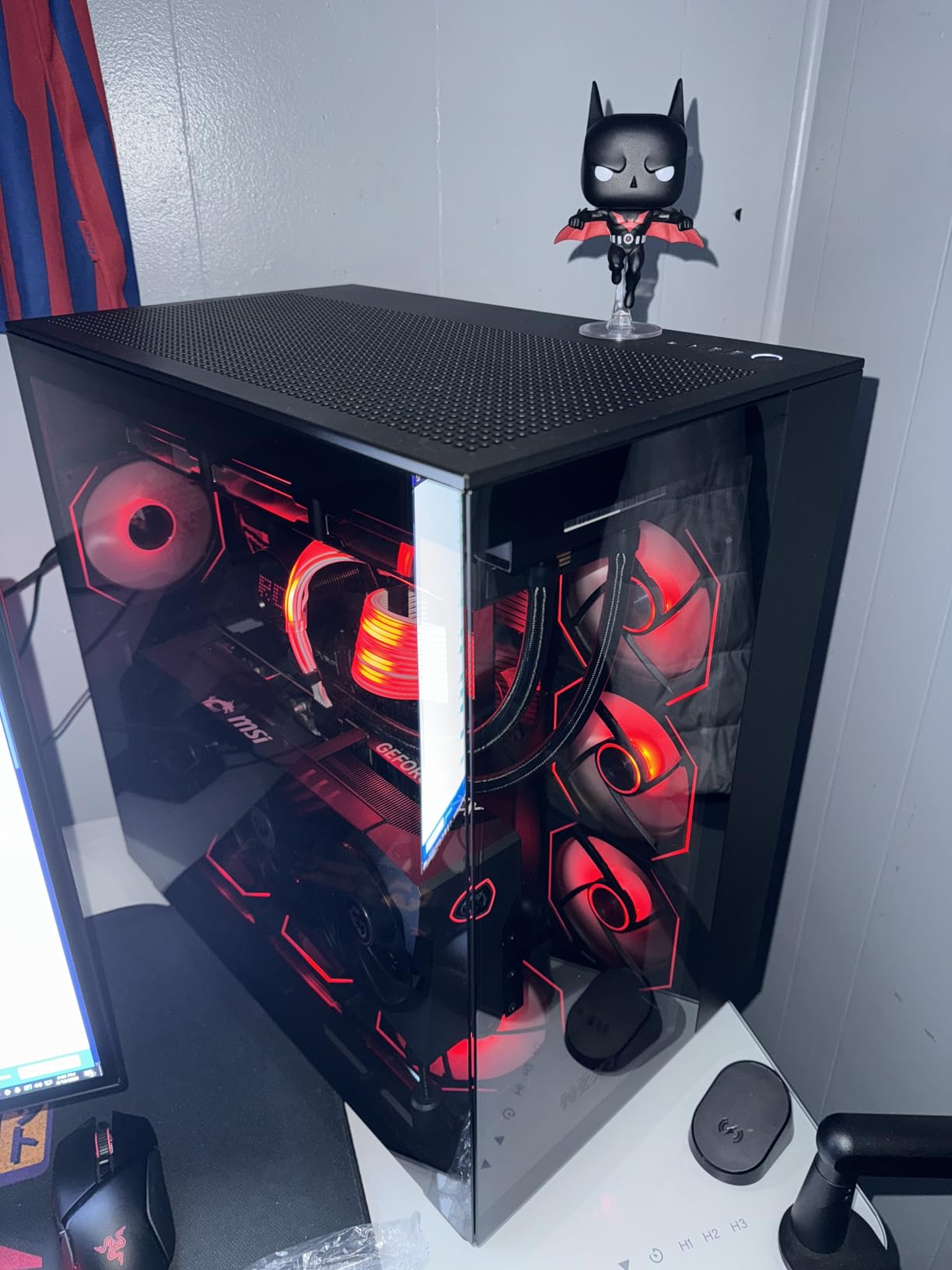 MSI Gaming RTX 5090 32G Gaming Trio OC Graphics Card (32GB GDDR7, 512-bit, Extreme Performance: 2497 MHz, DisplayPort x3 2.1a, HDMI 2.1b, NVIDIA Blackwell Architecture) - Customer Photo 2