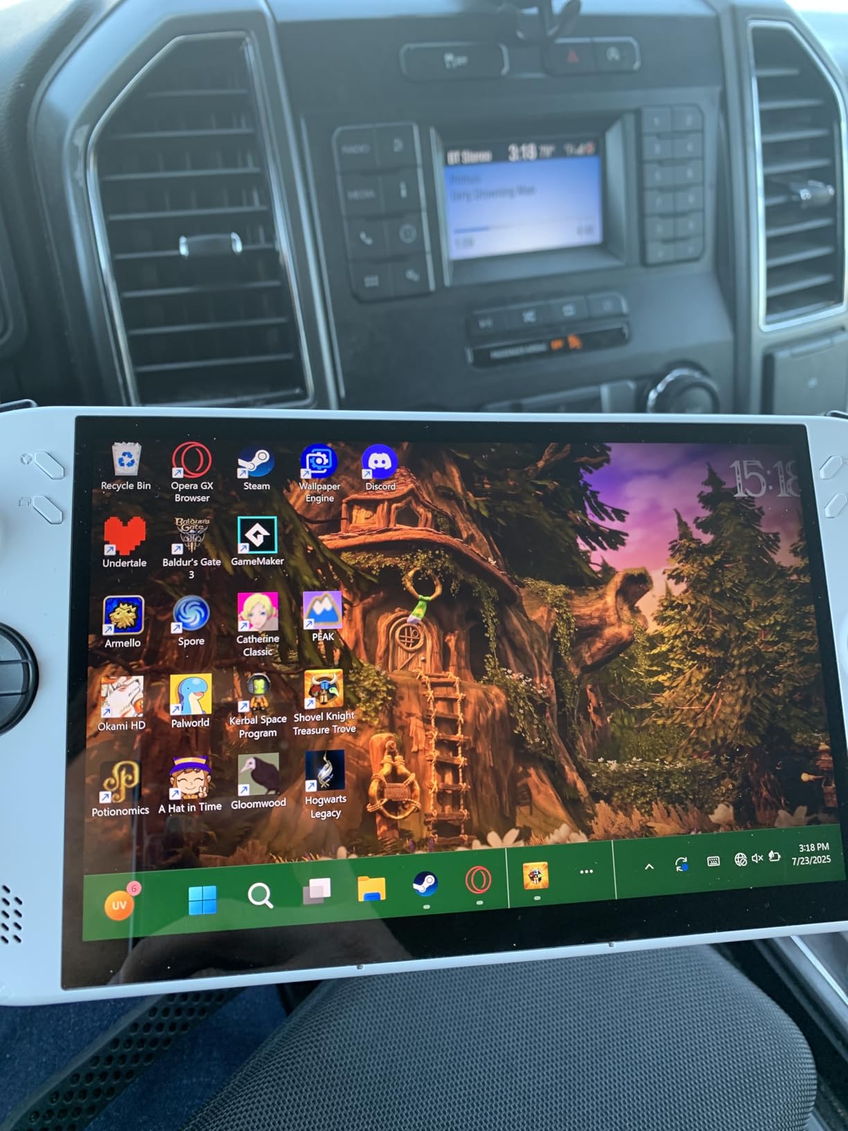 Lenovo Legion Go S - 2025 - Mobile Gaming Console - AMD Radeon graphics - 8