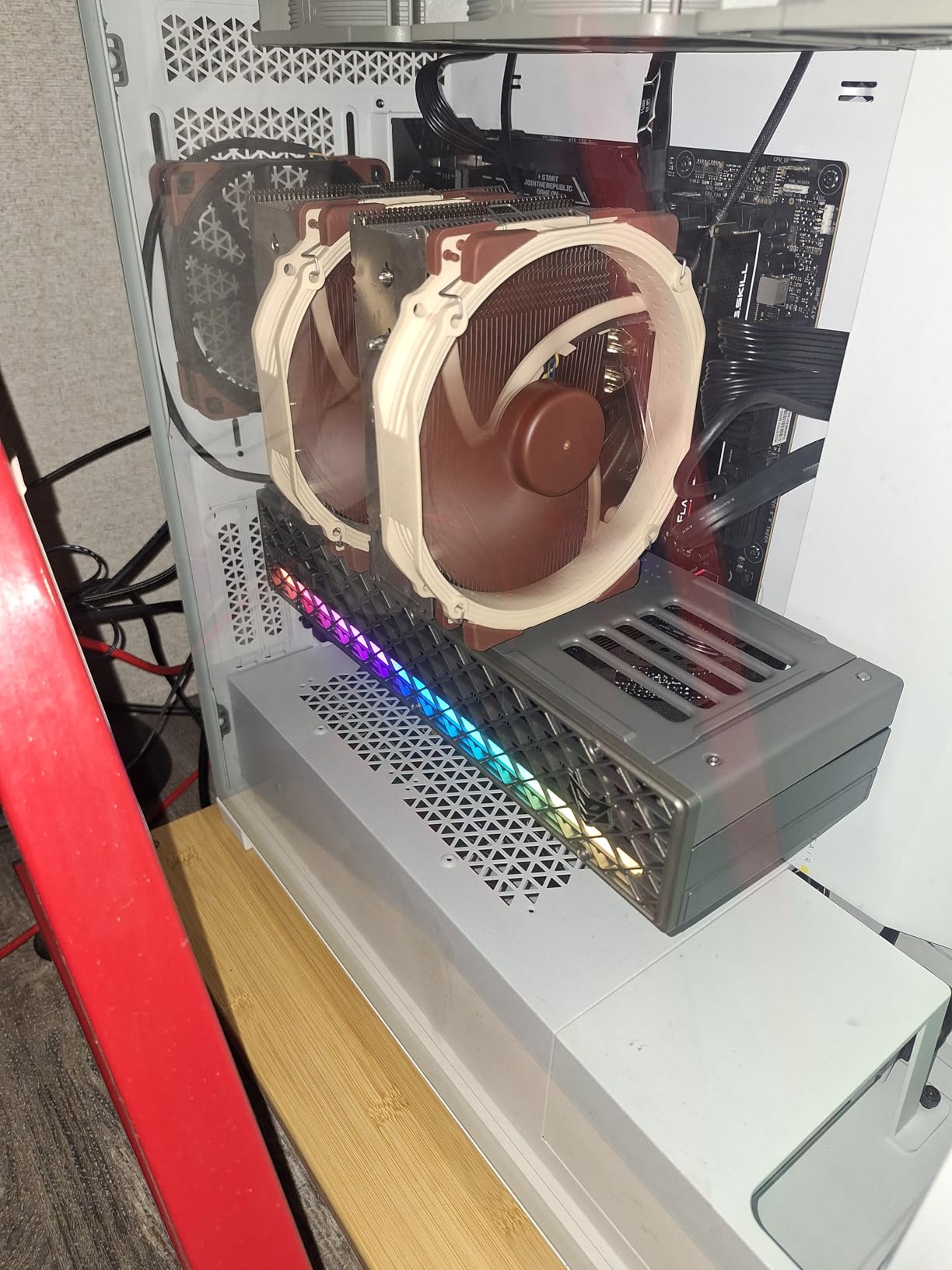 Sapphire 11348-01-20G Nitro+ AMD Radeon™ RX 9070 XT Gaming OC Graphics Card with 16GB GDDR6, AMD RDNA 4 - Customer Photo 2