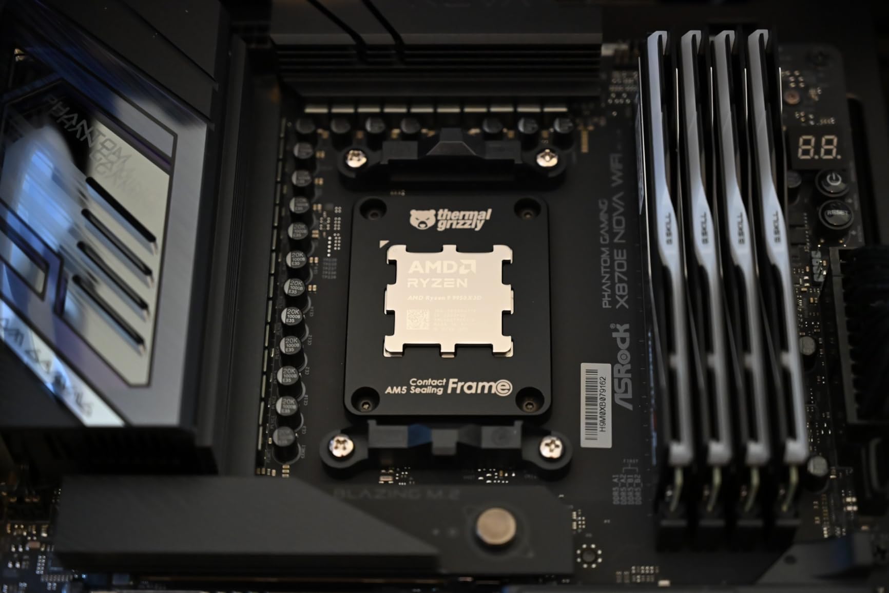 AMD Ryzen 9 9950X3D 16-Core Processor - Customer Photo 2