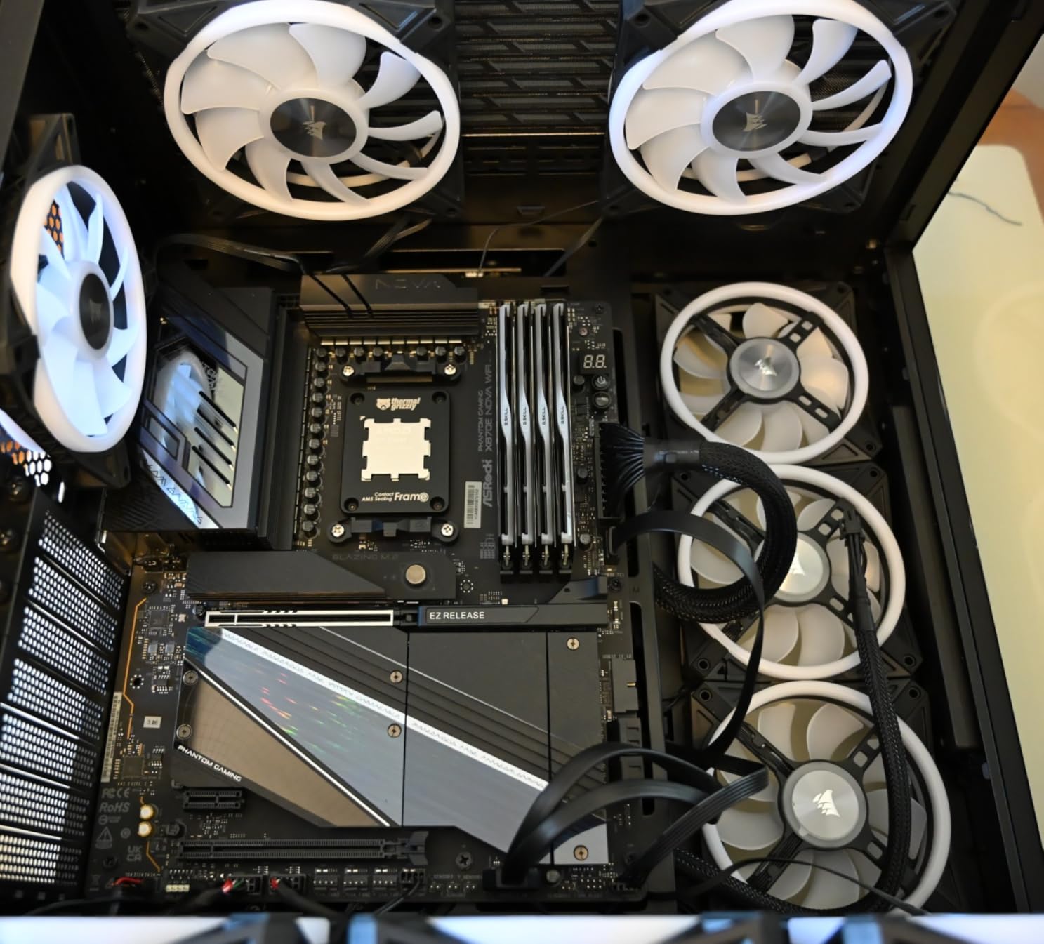 AMD Ryzen 9 9950X3D 16-Core Processor customer photo 2