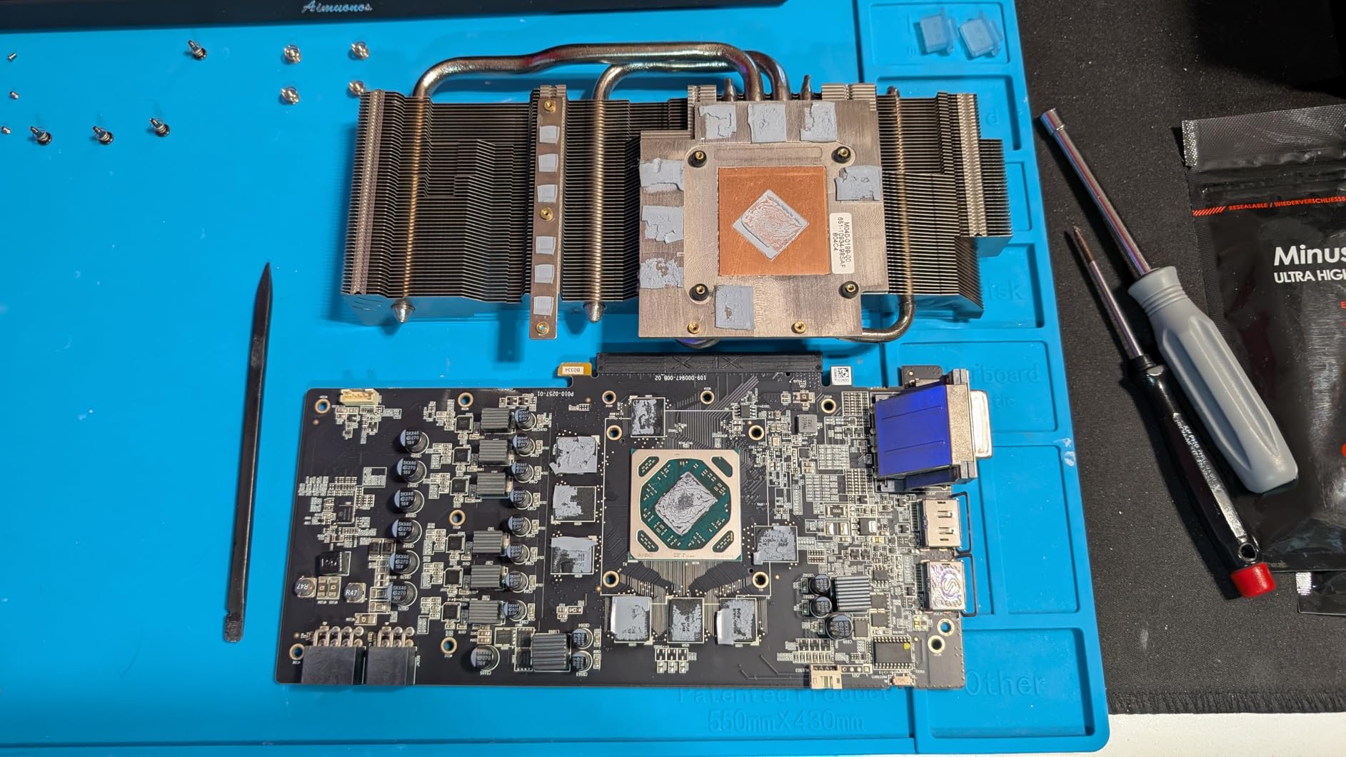 Thermal Grizzly Minus Pad Basic - 120x20x3.0mm 4-Pack Thermal Interface Pad, Electrically Non-Conductive, High Thermal Conductivity & Compressibility for SSDs, GPUs & Electronics - Customer Photo 2