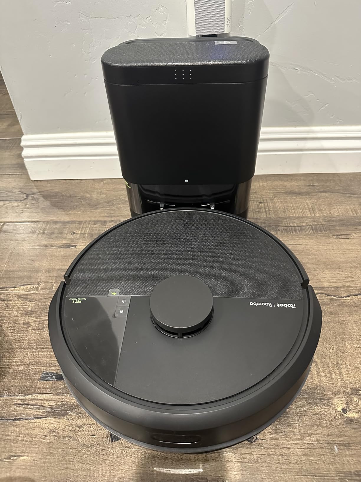 iRobot Roomba 105 Vac Robot Vacuum with AutoEmpty Dock - Self-Empties for 75 Days, Easy to use, Intense Power-Lifting Suction, LiDAR Navigation, Multi-Surface Cleaning, Cleans in Neat Rows Customer Review iRobot Roomba 105 Vac Robot Vacuum with AutoEmpty Dock - Self-Empties for 75 Days, Easy to use, Intense Power-Lifting Suction, LiDAR Navigation, Multi-Surface Cleaning, Cleans in Neat Rows - Customer Photo 2