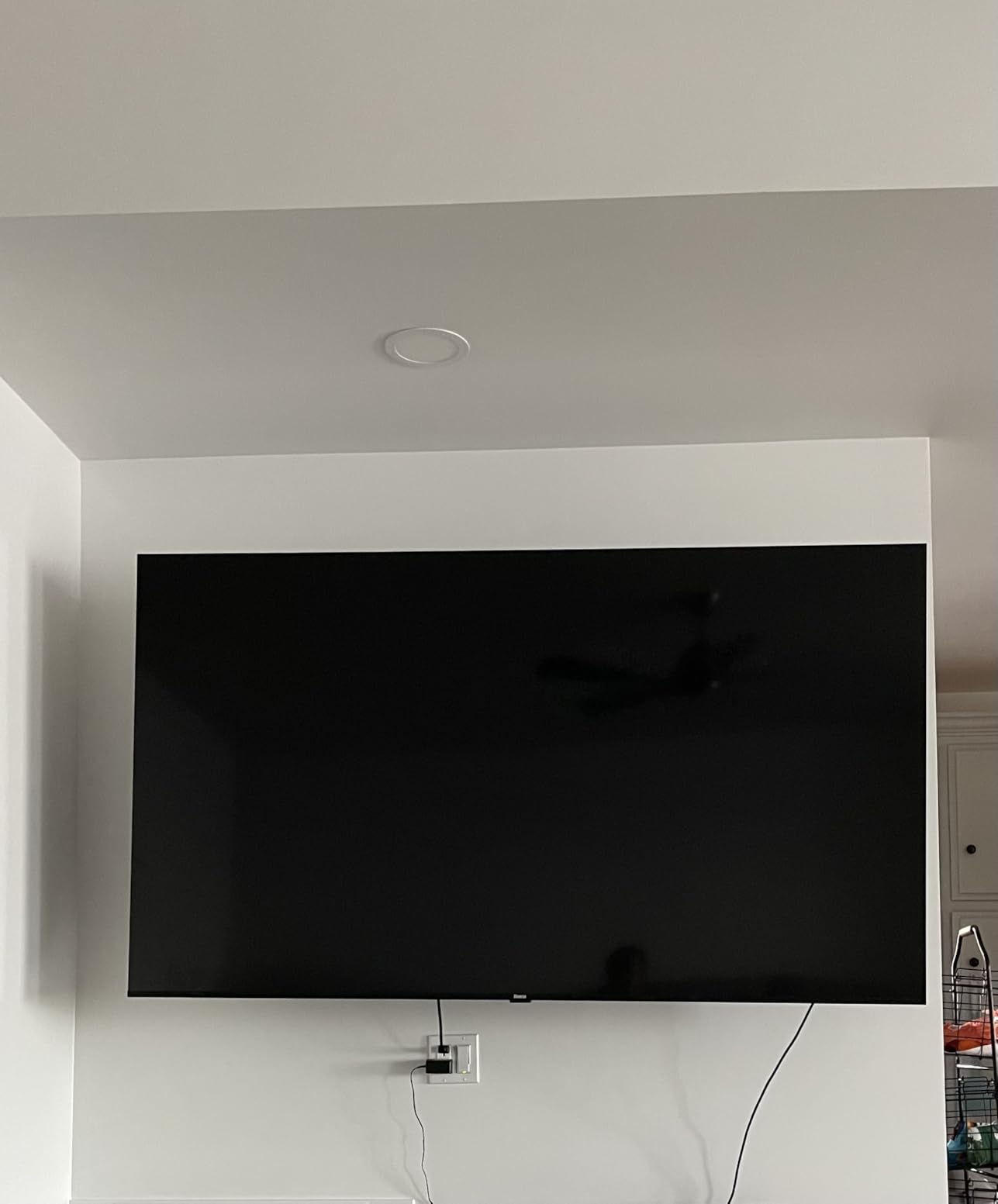 Roku Smart TV 2025 – 65-Inch Plus Series, Mini-LED TV – RokuTV with Enhanced Voice Remote – Flat Screen 4K QLED Television with Dolby Vision & Wi-Fi for Streaming Live Local News, Sports - Customer Photo 1