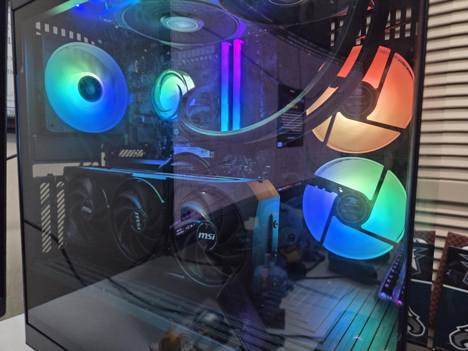 iBUYPOWER Y40 PRO Black Gaming PC Desktop Computer AMD Ryzen 9 7900X CPU, NVIDIA GeForce RTX 5070Ti 16GB GPU, 32GB DDR5 RGB 5200MHz RAM, 2TB NVMe SSD, Windows 11 Home, Keyboard, Mouse - Y40BA9N57T01 - Customer Photo 1