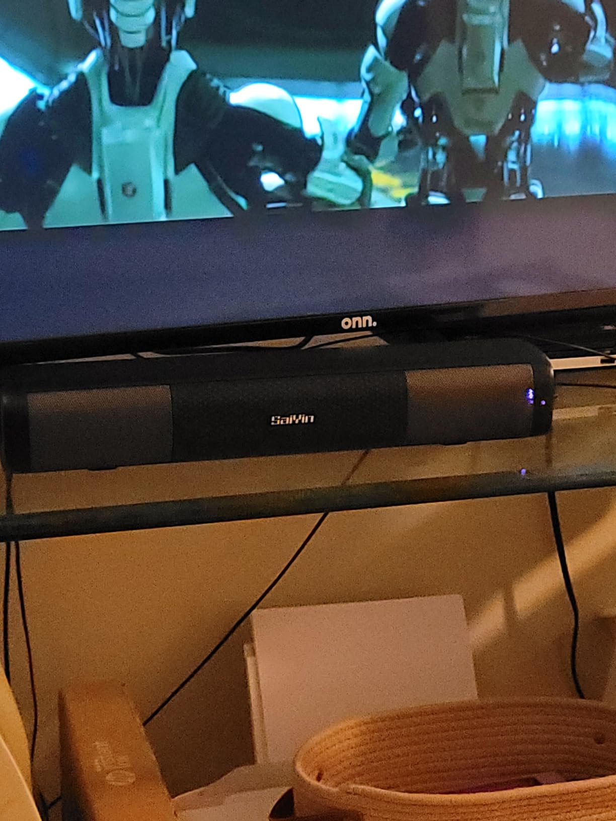 Saiyin 15.2 Inch Compact Sound Bar for Smart TV, 50W Soundbar for TV with Bluetooth5.3, Opt & AUX, Easy Setup & Wall Mountable, Perfect tv Sound bar for PC and Small Spaces Like Bedrooms - Customer Photo 2