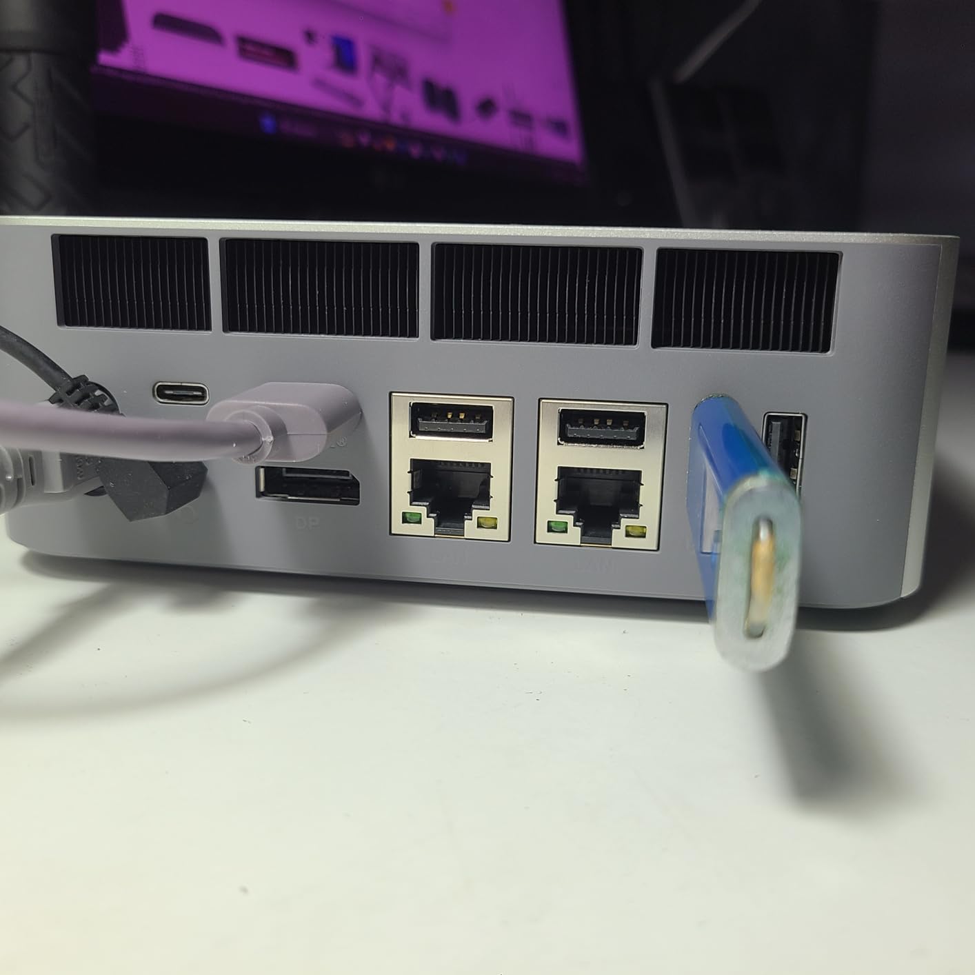 Beelink SEi14 Mini PC, Intel Ultra 9 185H (up to 5.1GHz) 16C/22T, Mini Computer 64GB DDR5 5600MHz 2TB PCIe4.0 SSD, Triple Display HDMI&DP/Thunderbolt 4/WiFi6/BT5.2/NPU/4K 60Hz/Support AI/W-11 Pro - Customer Photo 3